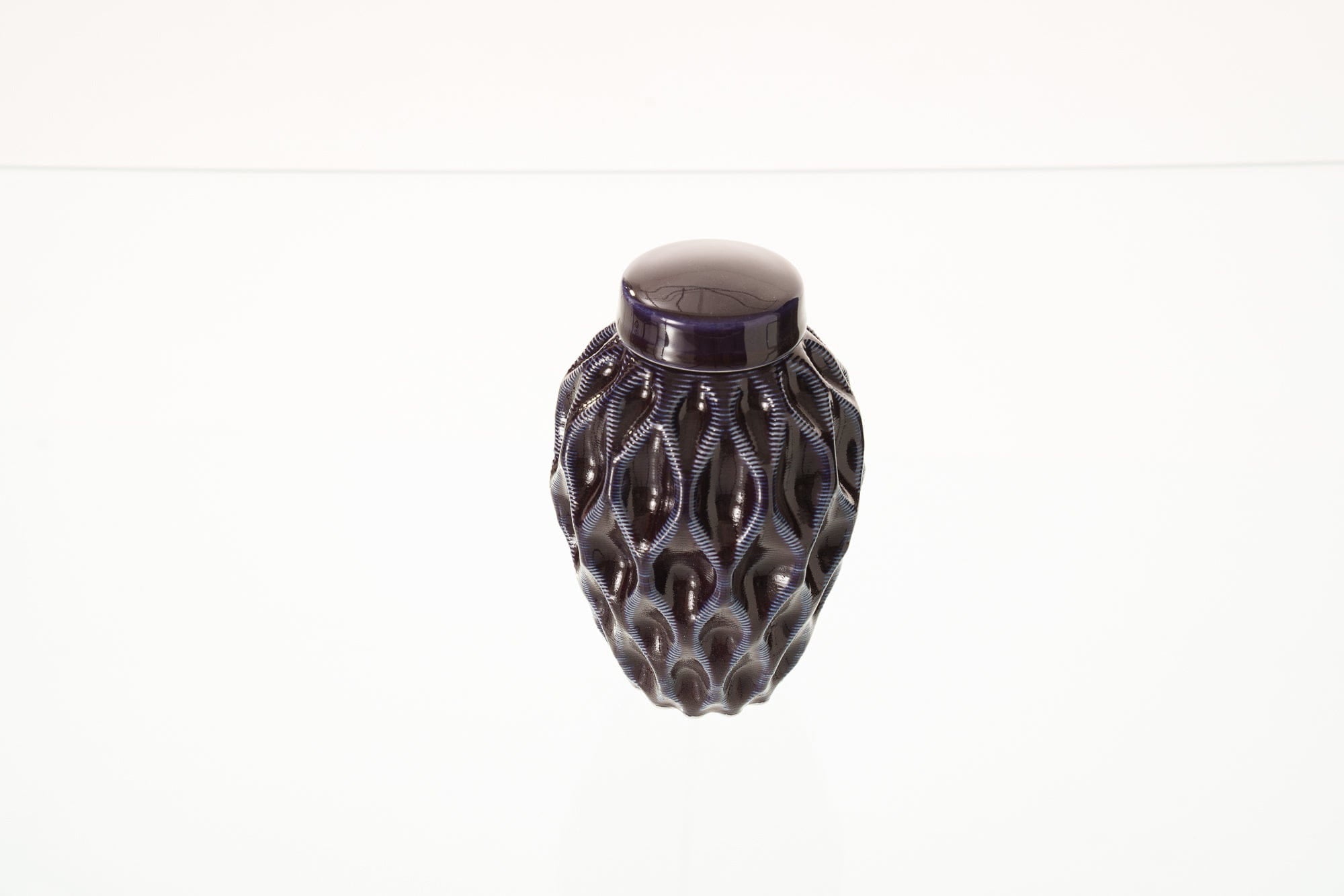 Cremation Urn "Echo" - 3D Printed Ceramic Urn | Violet | Keepsake - Pulvis Art Urns