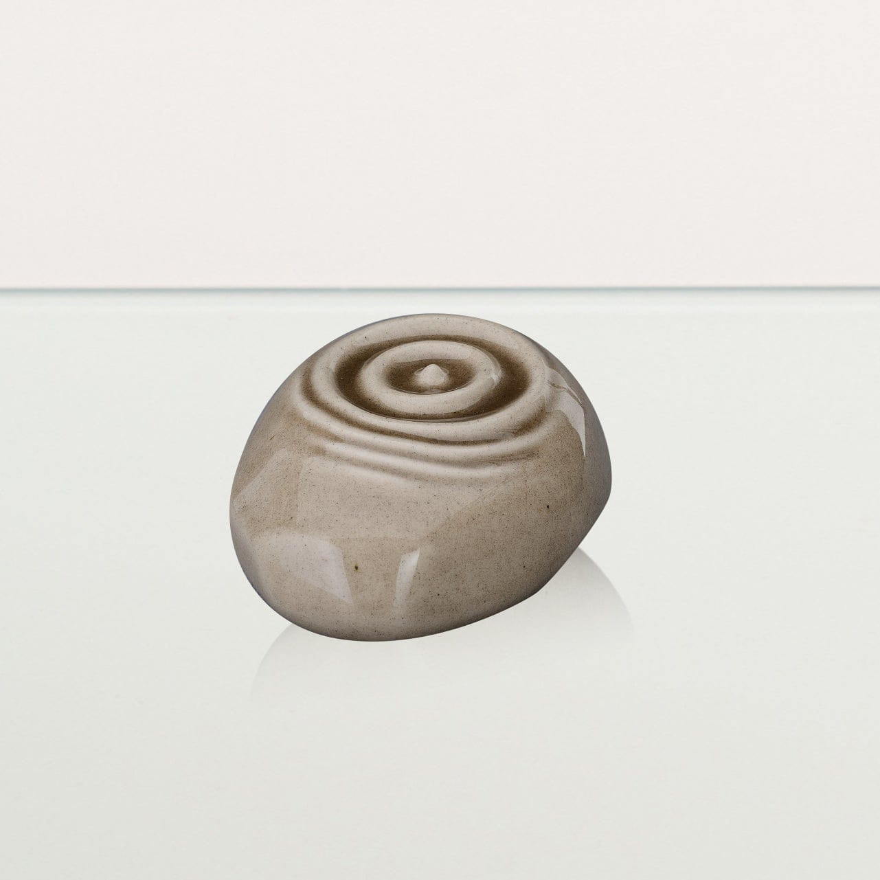 Handmade Cremation Keepsake Urn "Resonance" - Small Urn | Beige Grey | Ceramic - Pulvis Art Urns