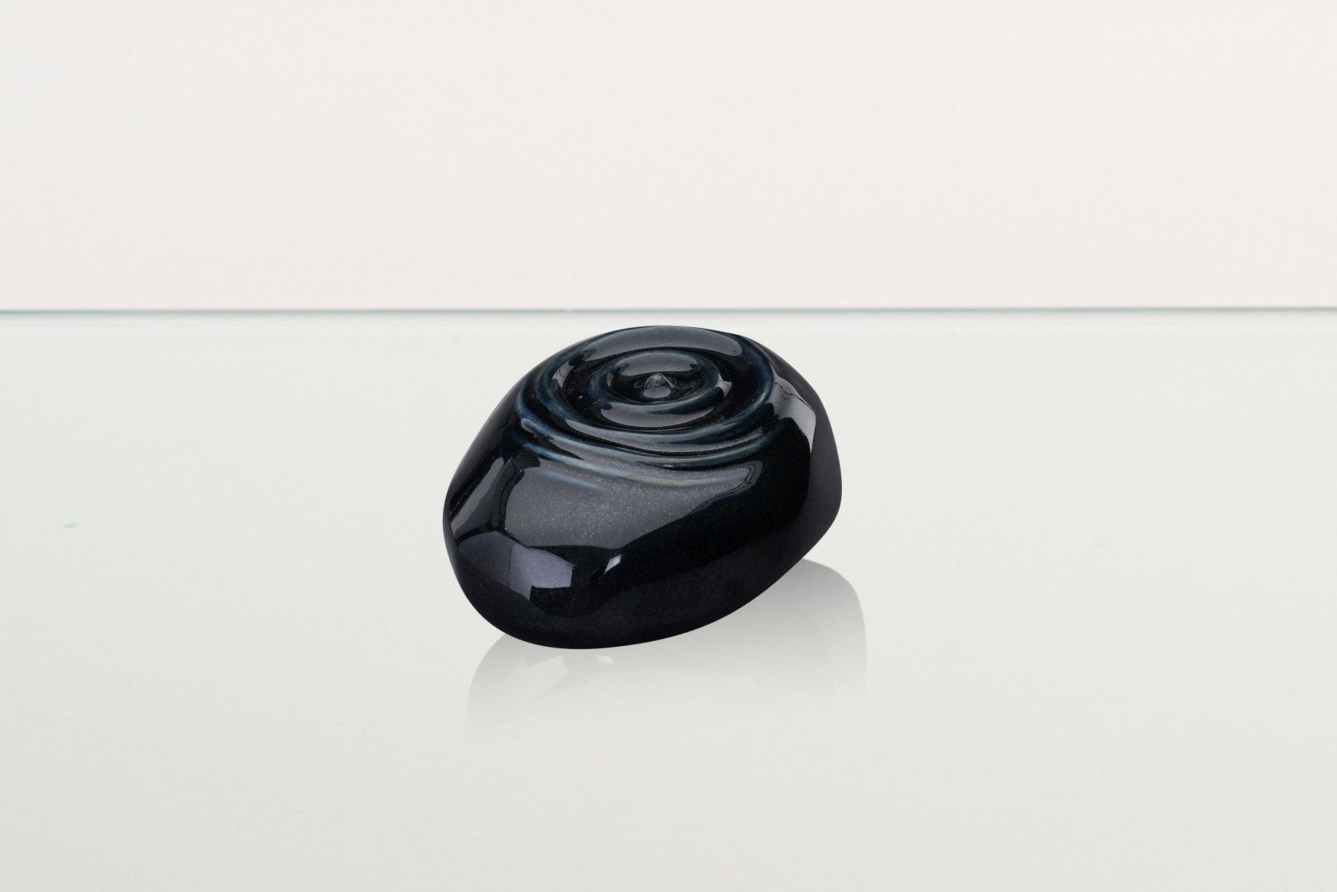 Handmade Cremation Keepsake Urn "Resonance" - Small Urn | Black Gloss Melange | Ceramic - Pulvis Art Urns