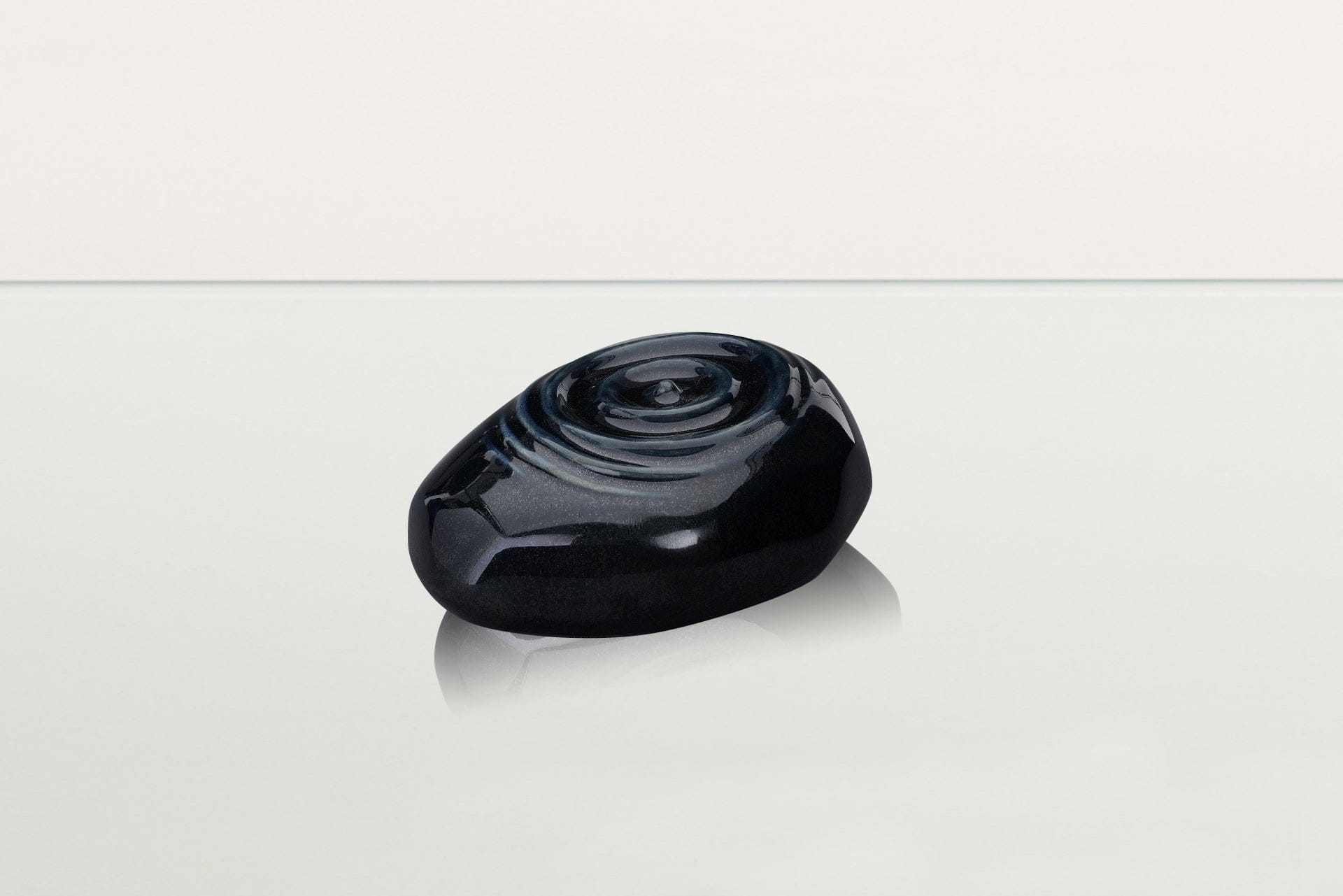 Handmade Cremation Keepsake Urn "Resonance" - Small Urn | Black Gloss Melange | Ceramic - Pulvis Art Urns