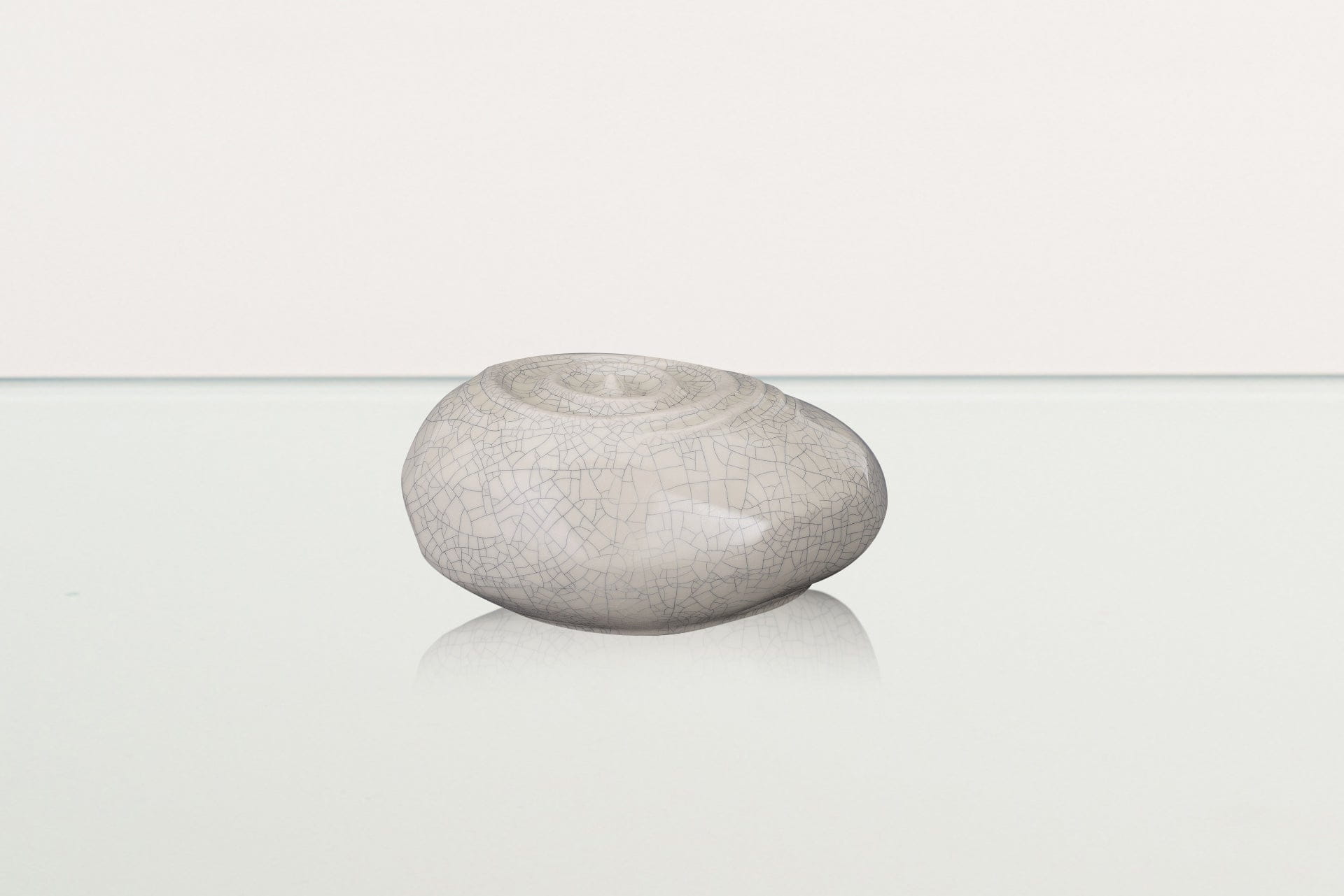 Handmade Cremation Keepsake Urn "Resonance" - Small Urn | Craquelure | Ceramic - Pulvis Art Urns