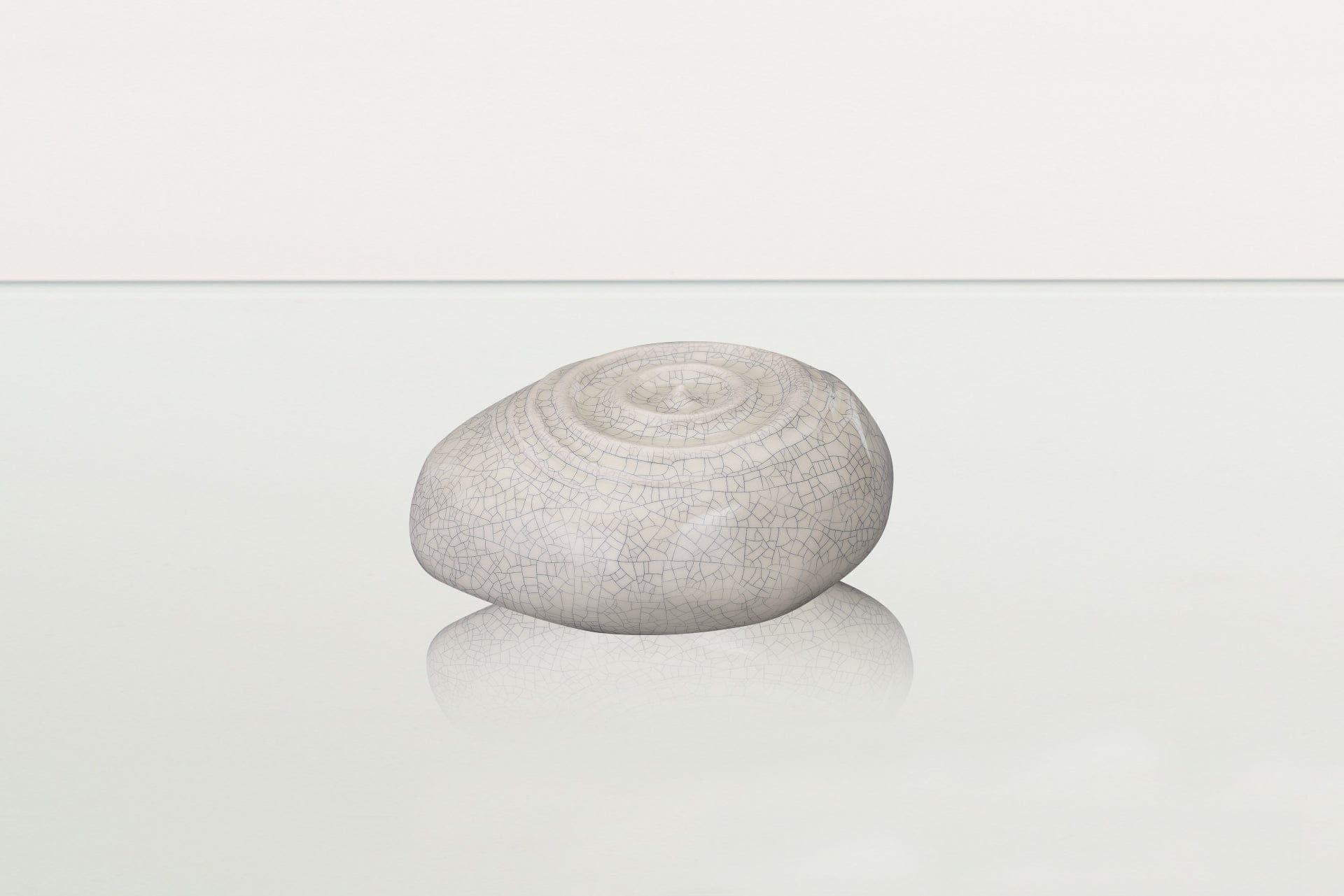 Handmade Cremation Keepsake Urn "Resonance" - Small Urn | Craquelure | Ceramic - Pulvis Art Urns