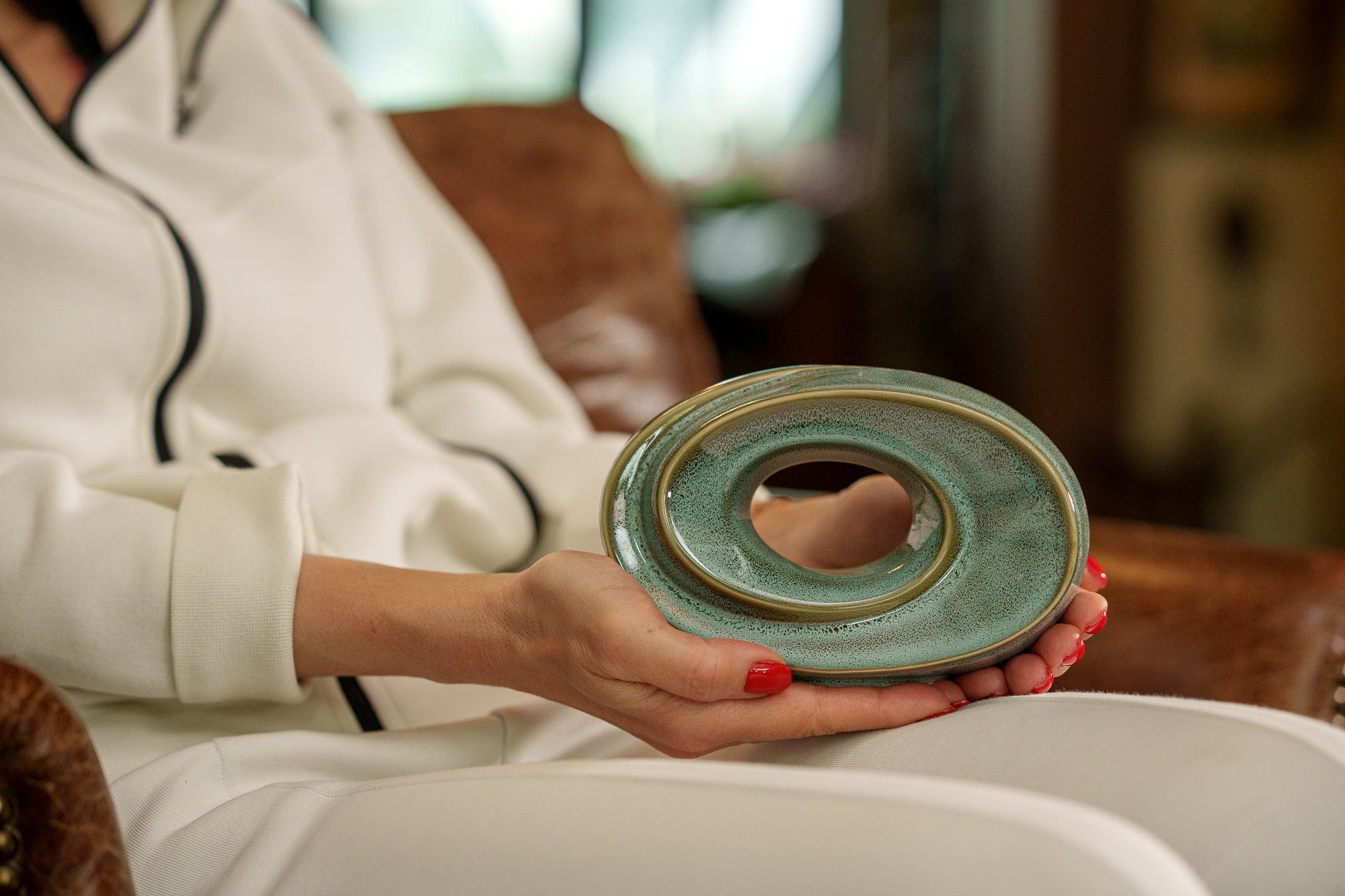 Handmade Cremation Keepsake Urn "The Passage" - Small Urn | Rainbow Chrome - Pulvis Art Urns