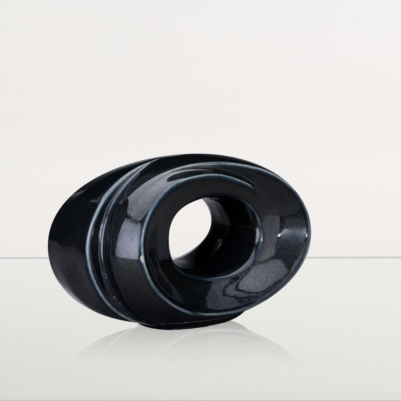 Handmade Cremation Keepsake Urn "The Passage" - Small Urn | Black Gloss Melange | Ceramic - Pulvis Art Urns