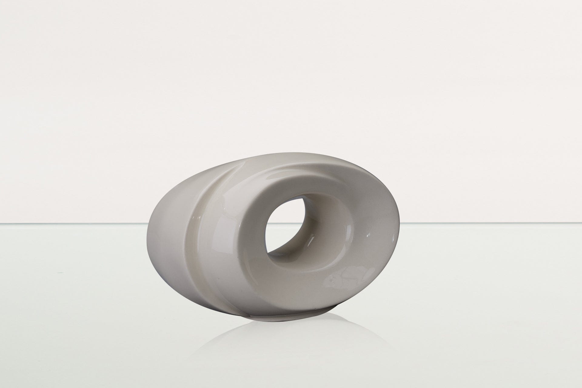 Pulvis Art Urns Keepsake Urn Handmade Cremation Keepsake Urn "The Passage" - Small Urn | Off-white | Ceramic