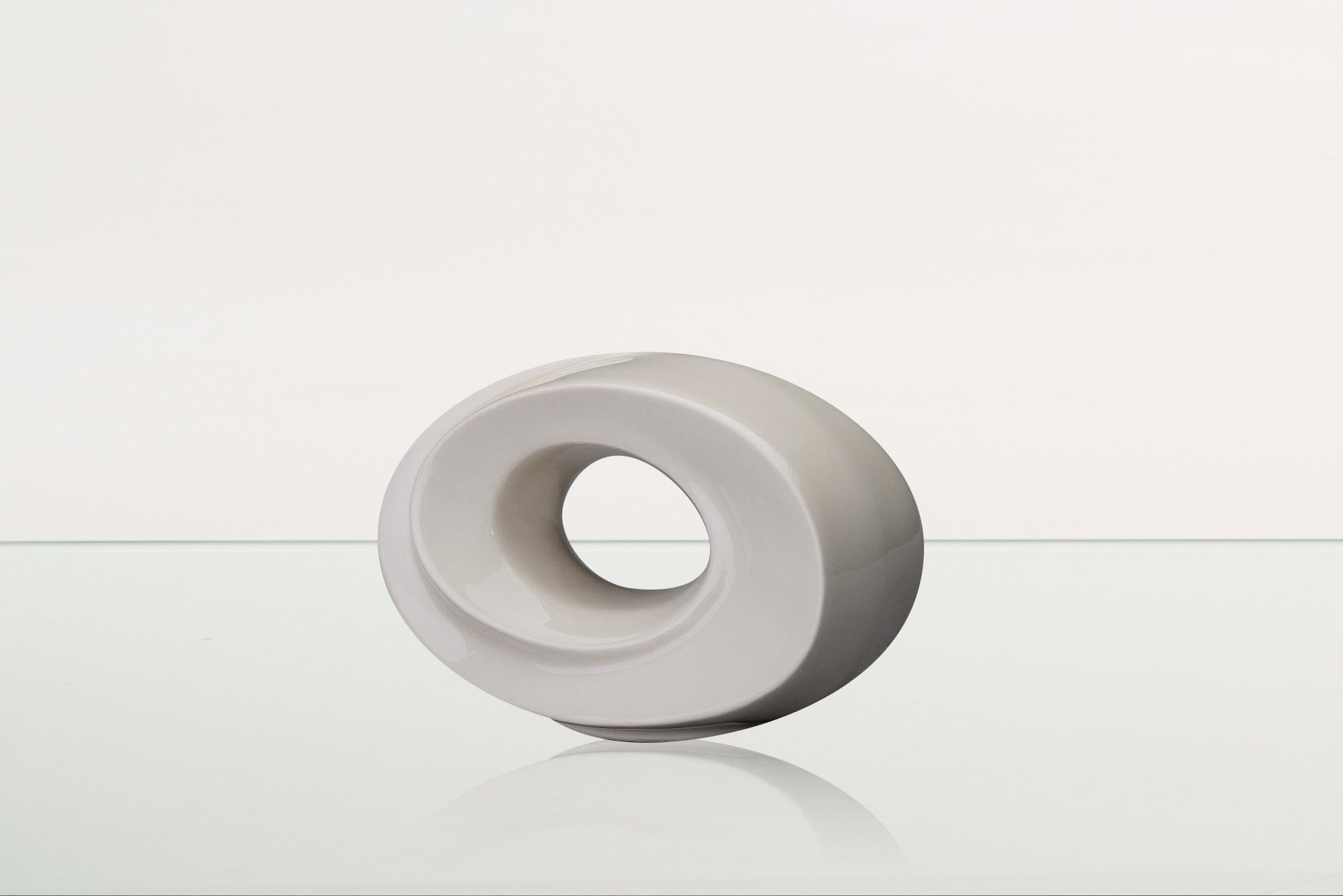 Pulvis Art Urns Keepsake Urn Handmade Cremation Keepsake Urn "The Passage" - Small Urn | Off-white | Ceramic