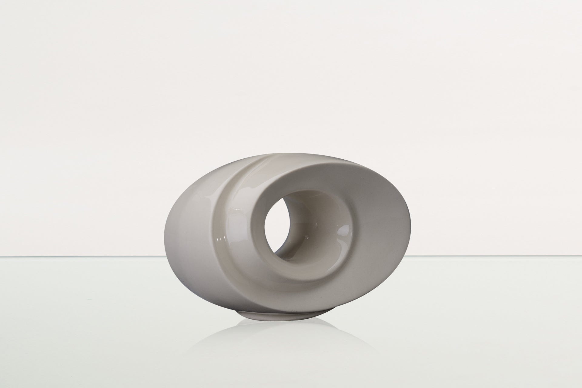 Pulvis Art Urns Keepsake Urn Handmade Cremation Keepsake Urn "The Passage" - Small Urn | Off-white | Ceramic