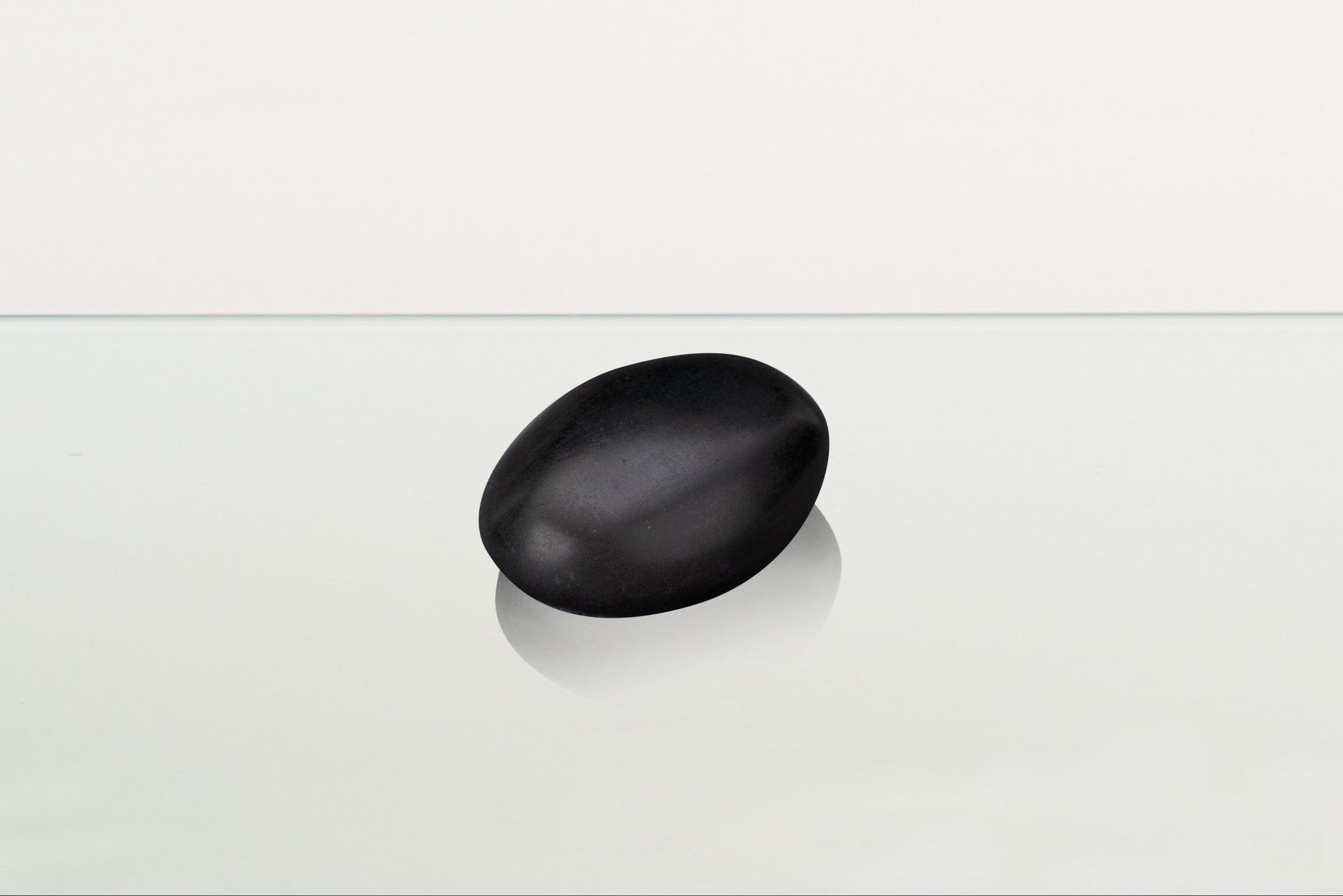 Handmade Mini Keepsake Urn "Palm Stone" - Dark Matte | Mini Ceramic Urn - Pulvis Art Urns