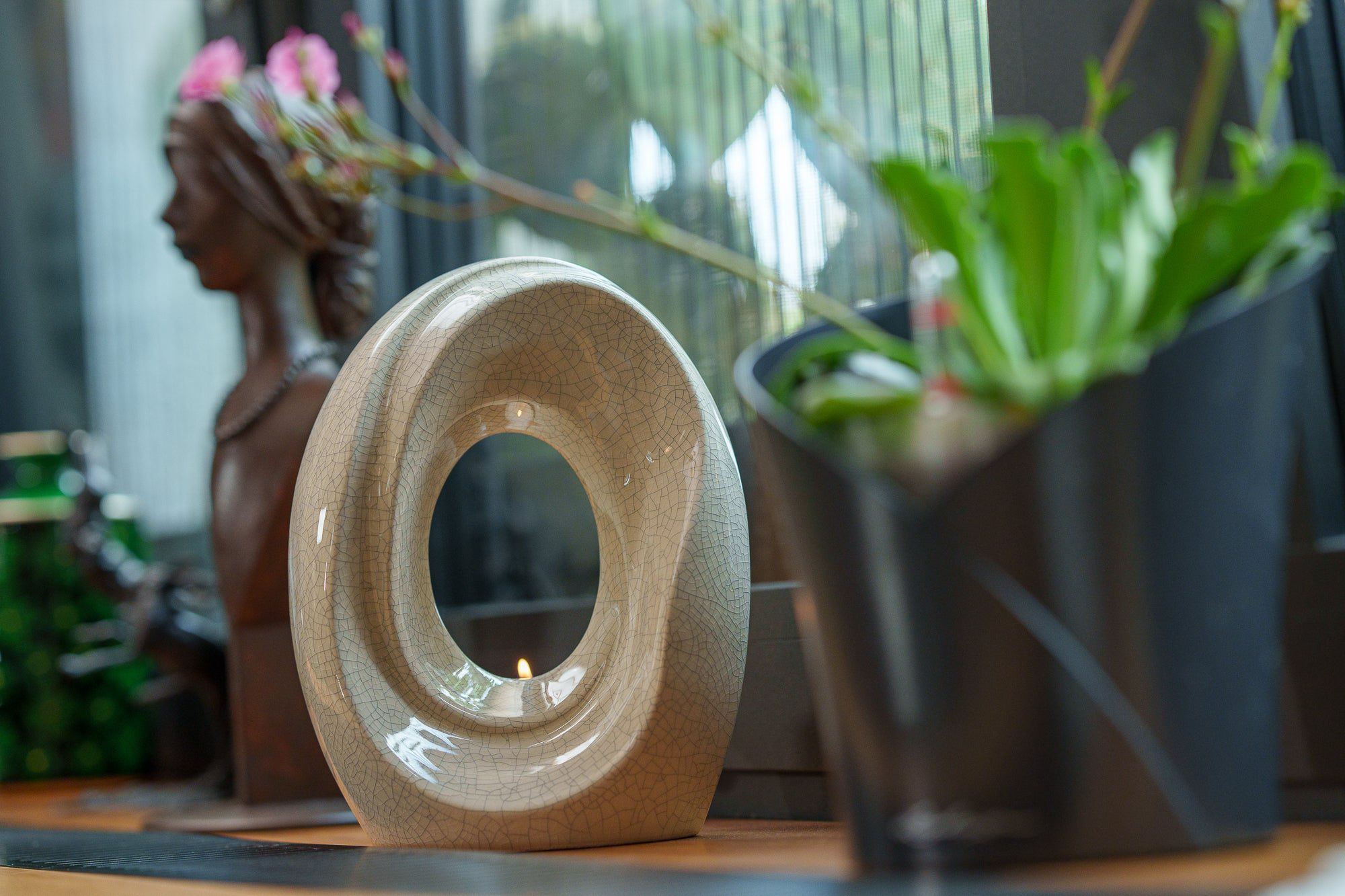 Artisan Cremation Urn for Ashes "The Passage" - Medium Urn | Craquelure | Ceramic - Pulvis Art Urns