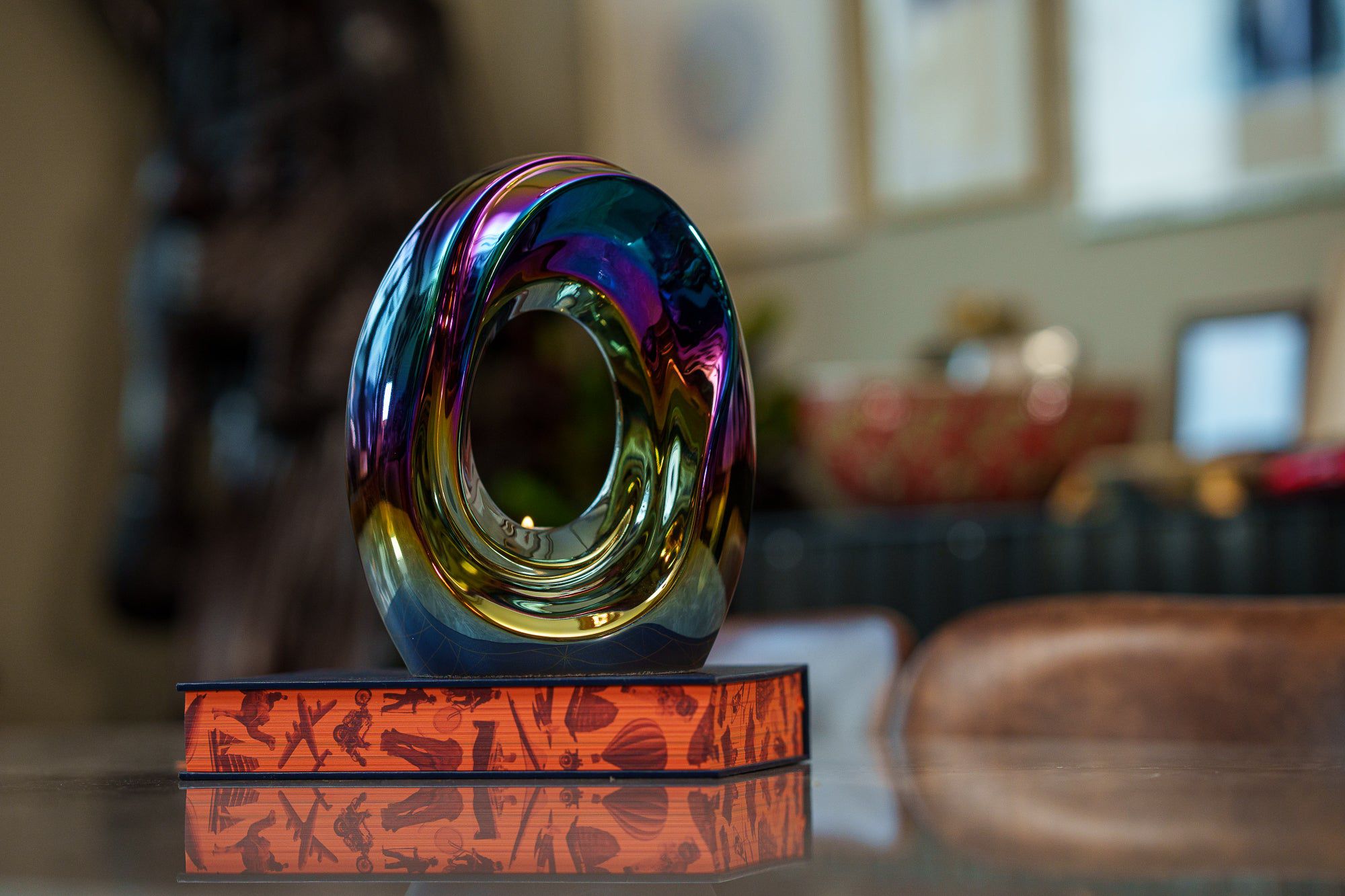 Artisan Cremation Urn for Ashes "The Passage" - Medium Urn | Rainbow Chrome | Ceramic - Pulvis Art Urns