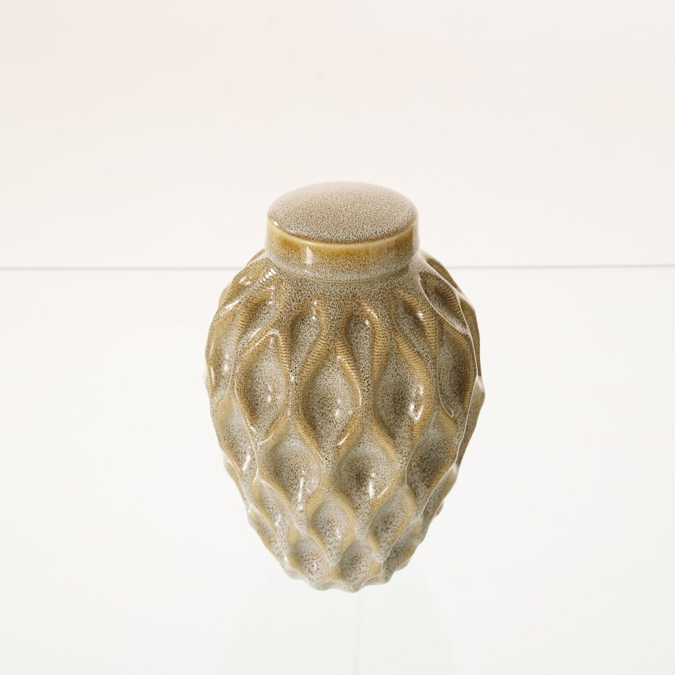 Cremation Urn "Echo" - 3D Printed Ceramic Urn | Light Sand Melange | Medium - Pulvis Art Urns