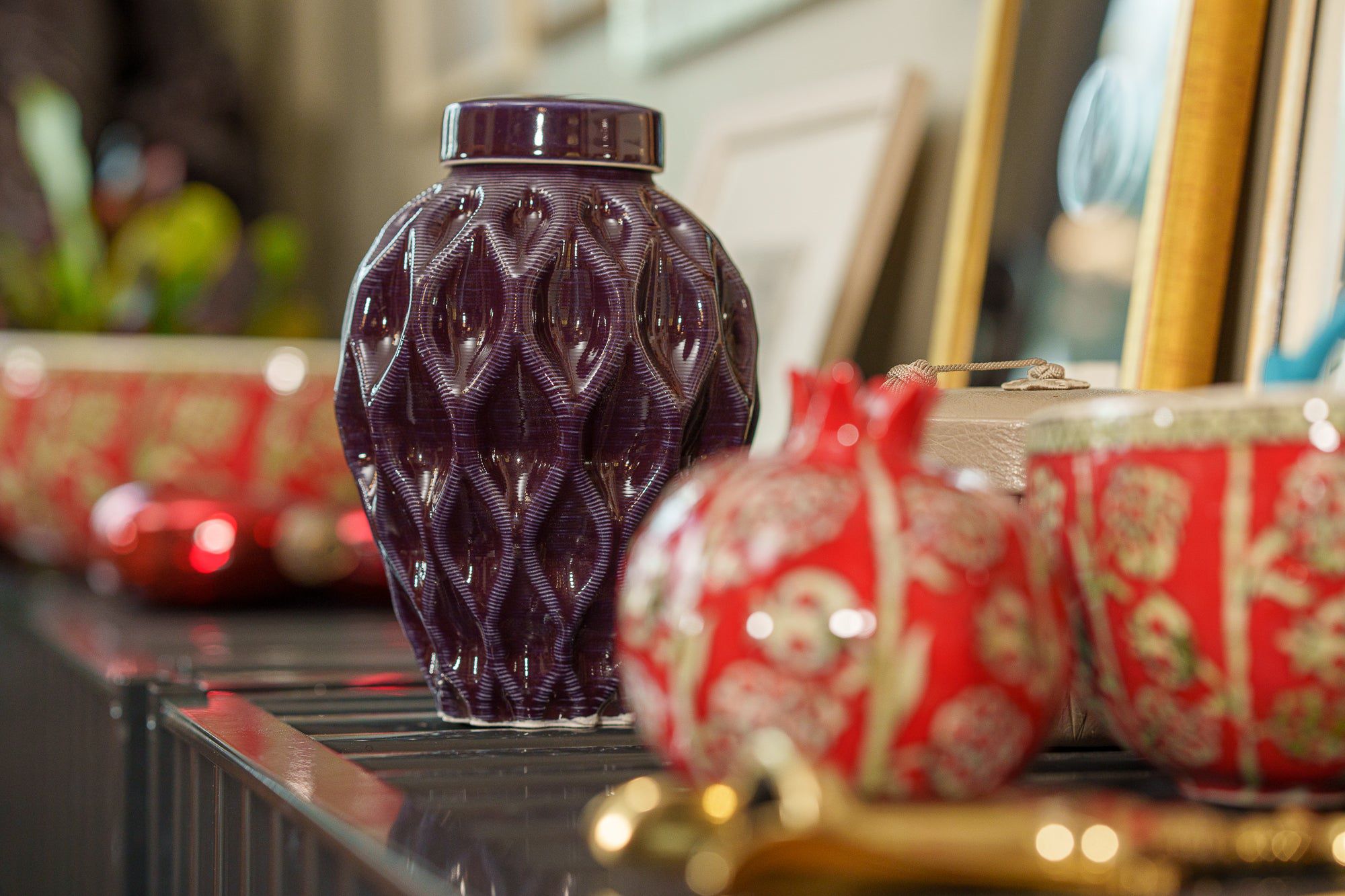 Cremation Urn "Echo" - 3D Printed Ceramic Urn | Violet | Medium - Pulvis Art Urns