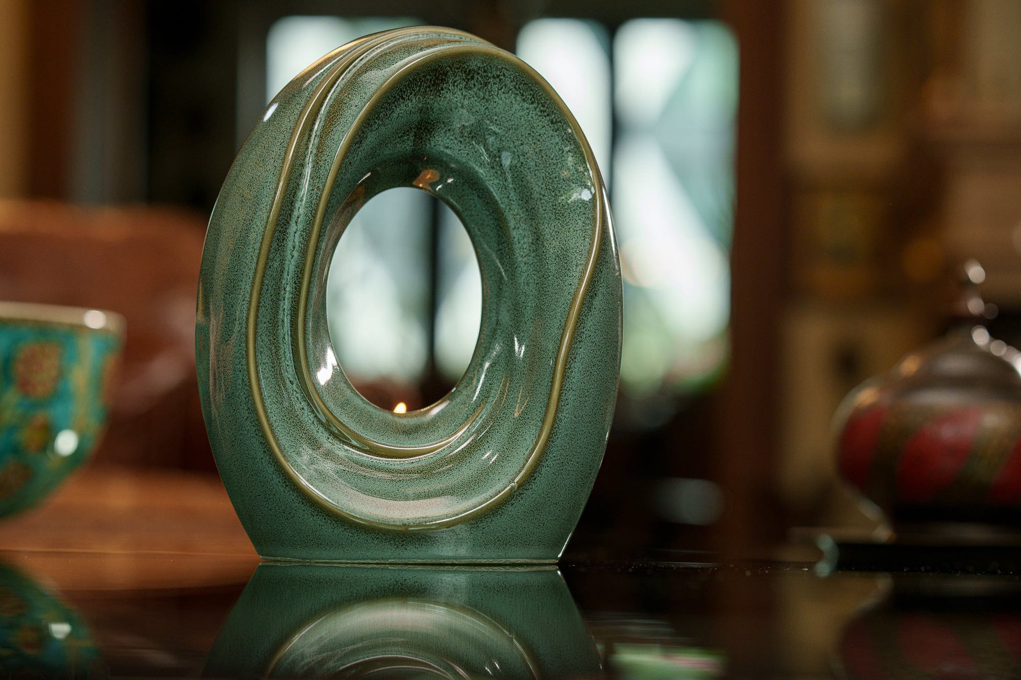 Cremation Urn for Ashes "The Passage" - Medium Urn | Oily Green Melange | Ceramic - Pulvis Art Urns