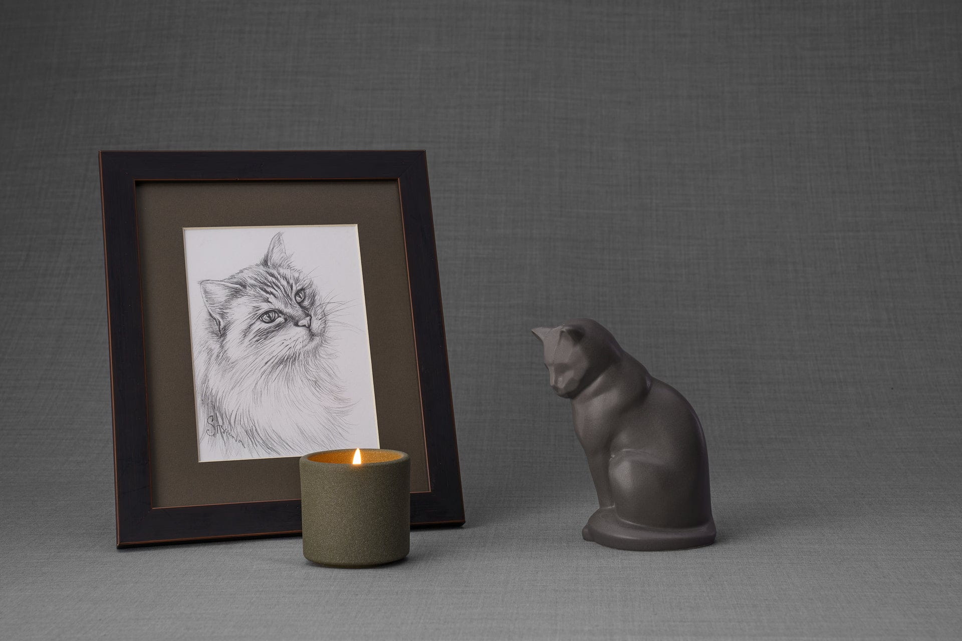 Mini Neko Bundle - 4 Pieces - Portrait | Urn | Nameplate Holder | Scented Candle - Pulvis Art Urns