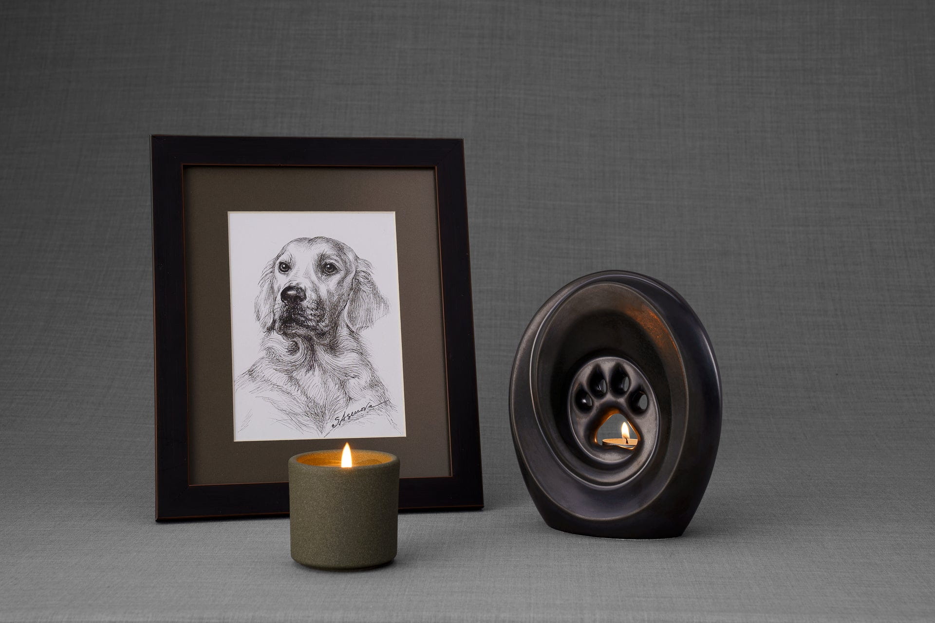 Paw Memorial Bundle - 4 Pieces - Portrait | Urn | Nameplate Holder | Scented Candle - Pulvis Art Urns
