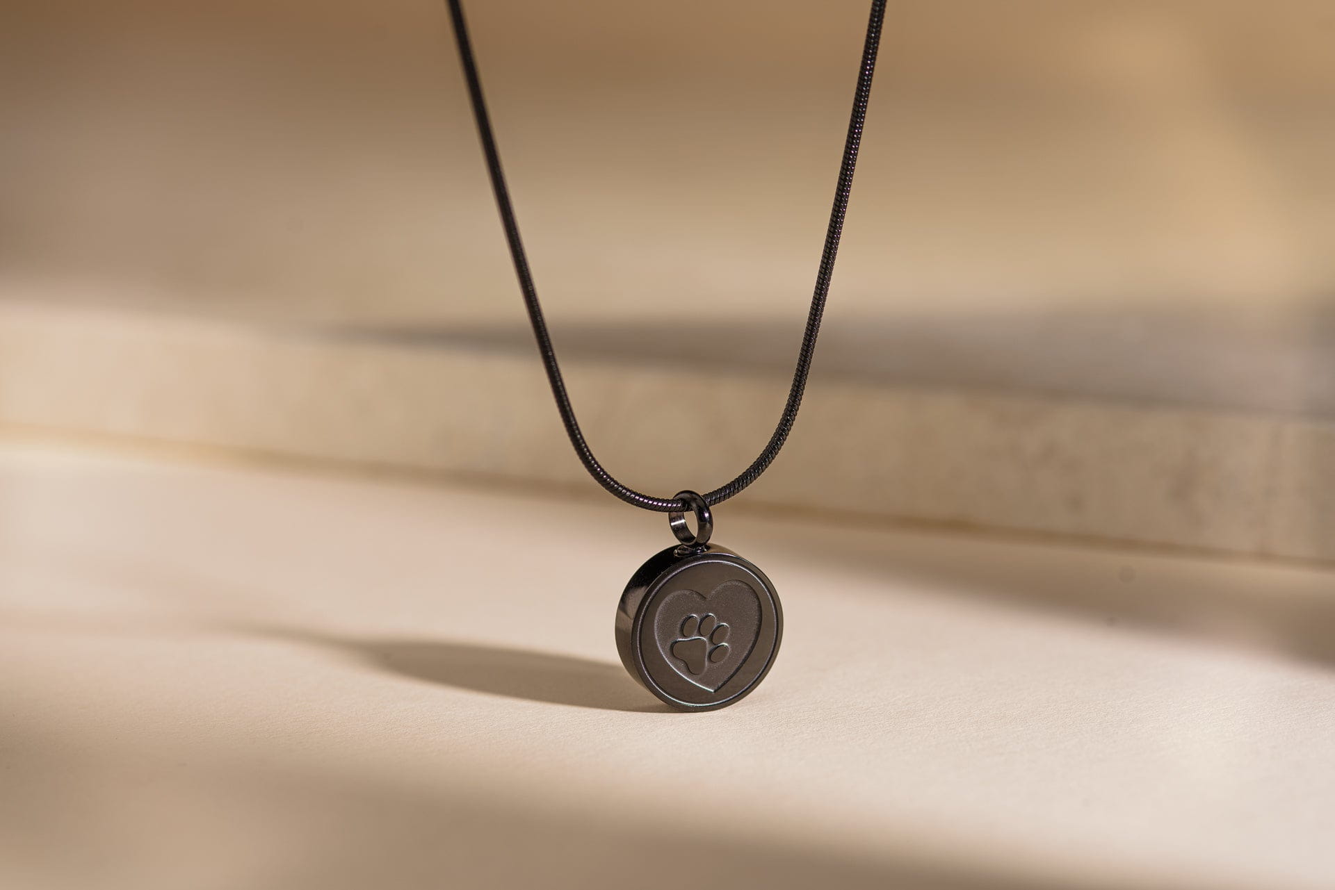 Pet Cremation Necklace – Paw | Stainless Steel | Memorial Jewelry | Black - Pulvis Art Urns