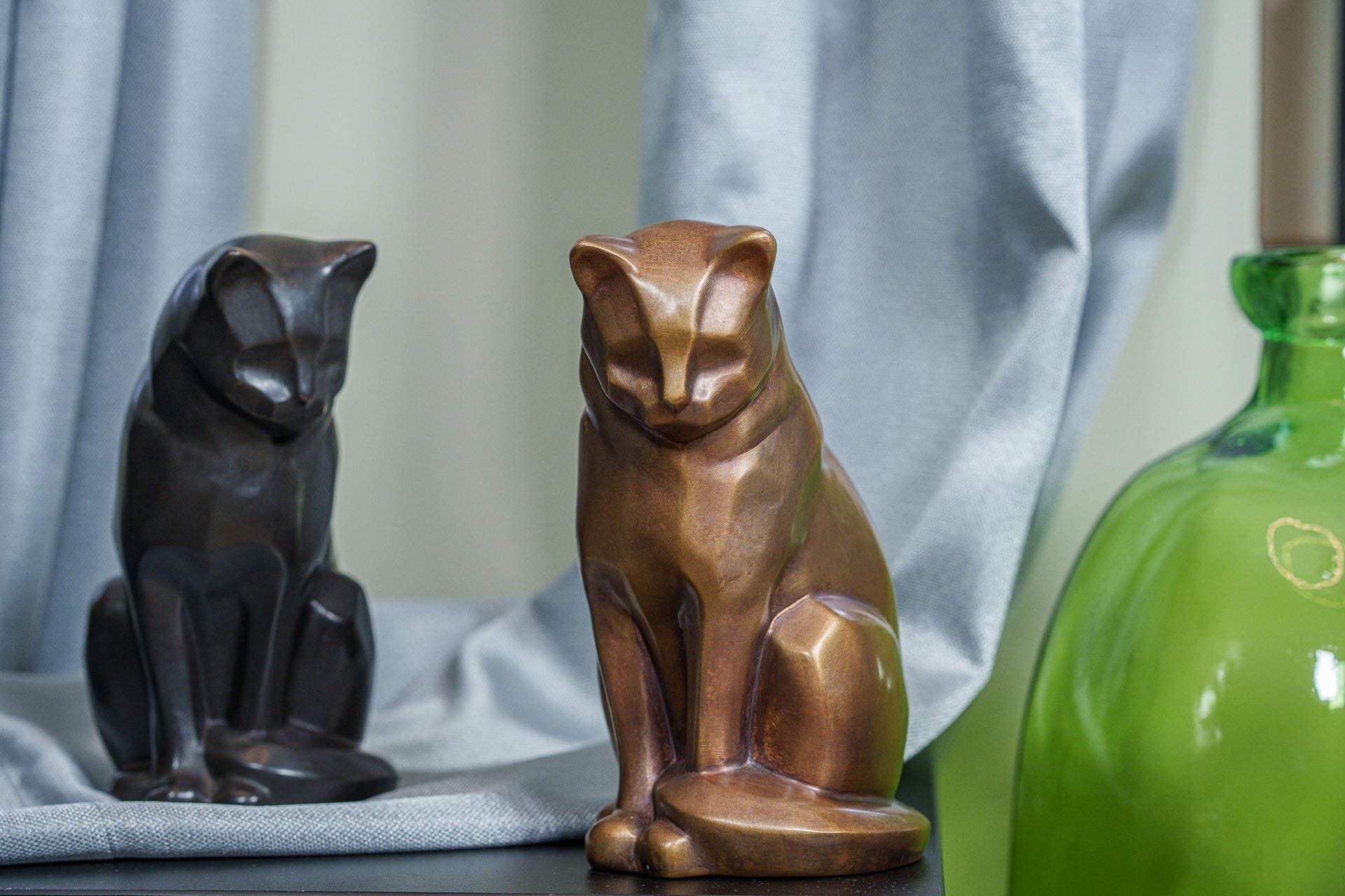 Cast Bronze Cat Urn "At Rest" | Dark Matte Patina | Cast Bronze Urn - Pulvis Art Urns