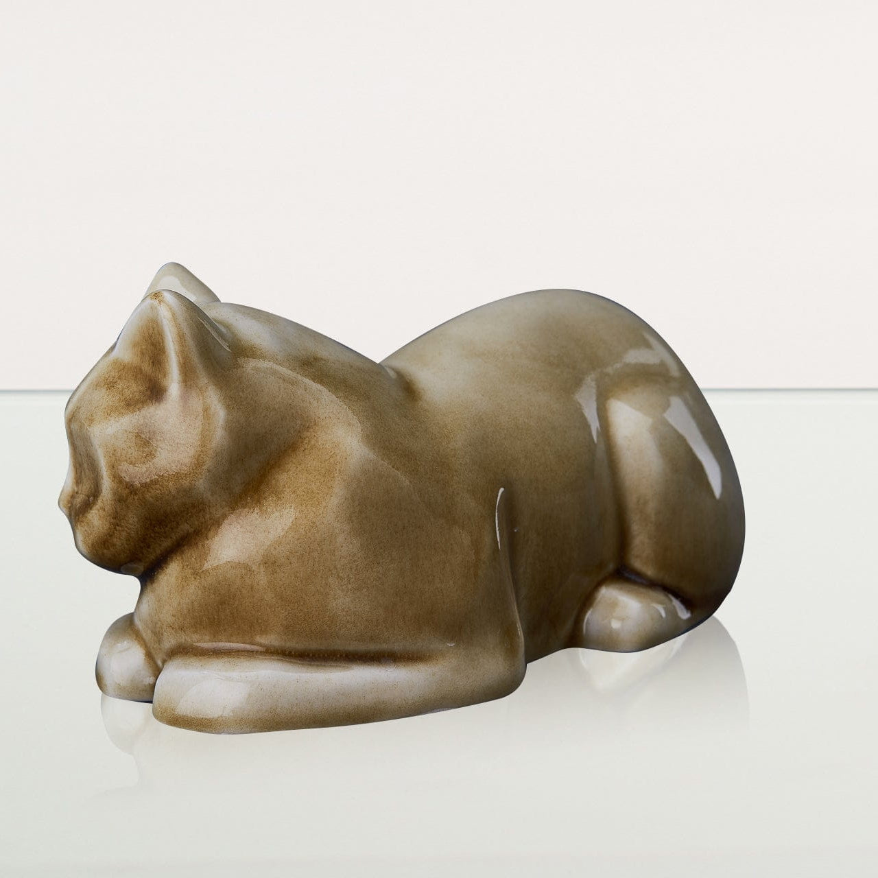 Cat Cremation Urn for Ashes - Dark Sand | Ceramic | Handmade Pet Urn - Pulvis Art Urns