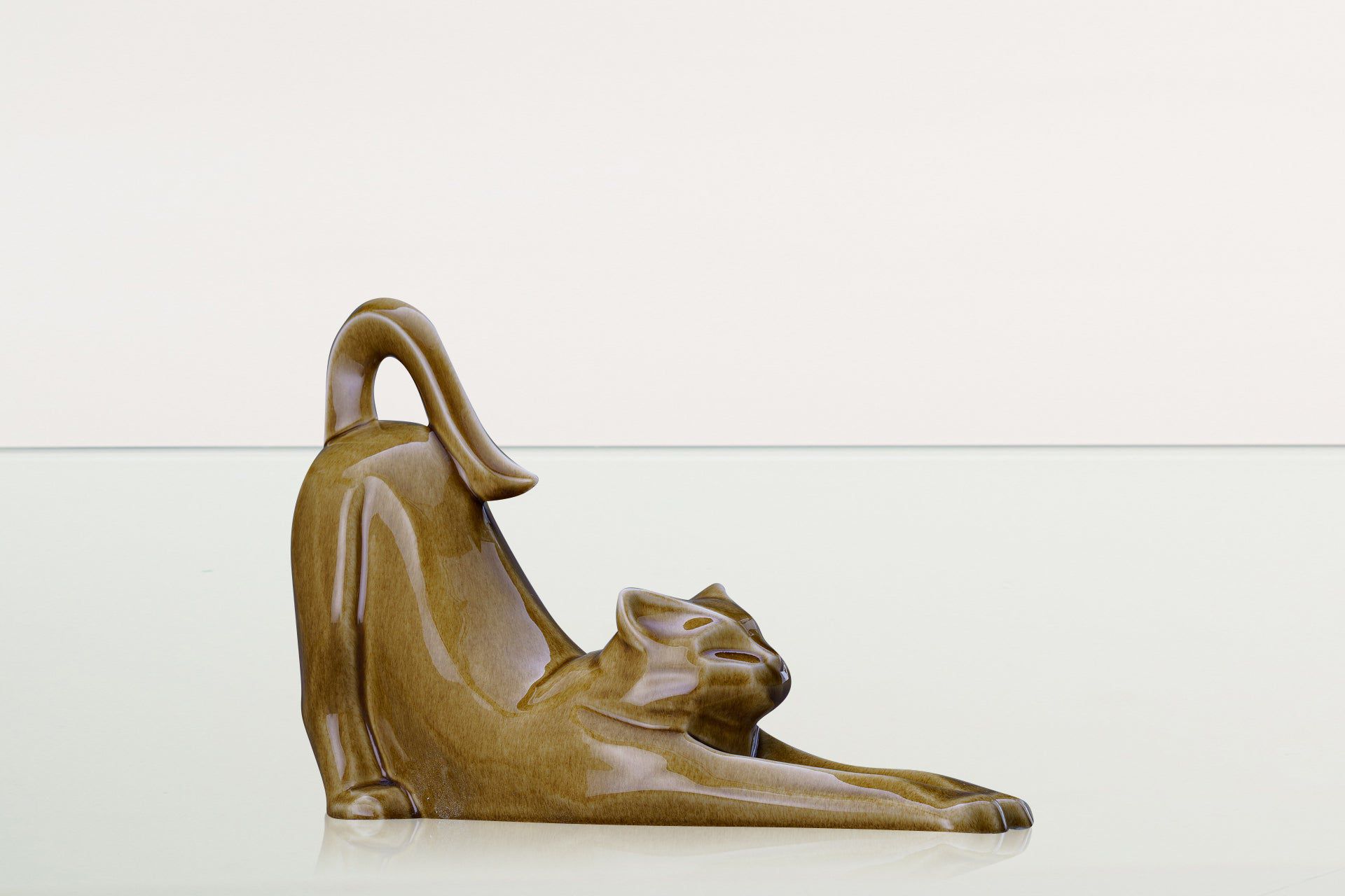 Cat Cremation Urn For Ashes "Grace" - Dark Sand | Ceramic - Pulvis Art Urns