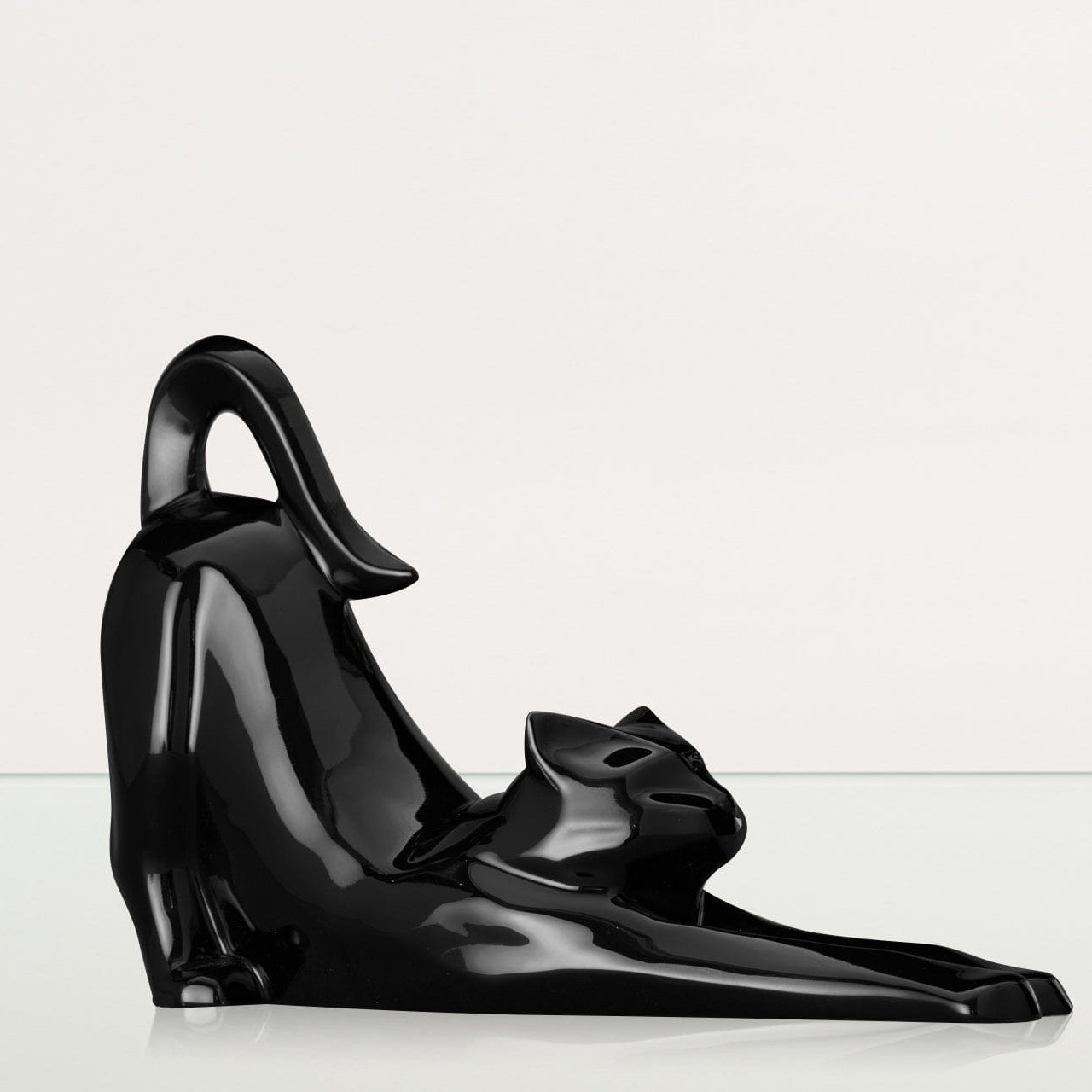 Cat Cremation Urn For Ashes "Grace" - Lamp Black | Ceramic Pet Urn - Pulvis Art Urns