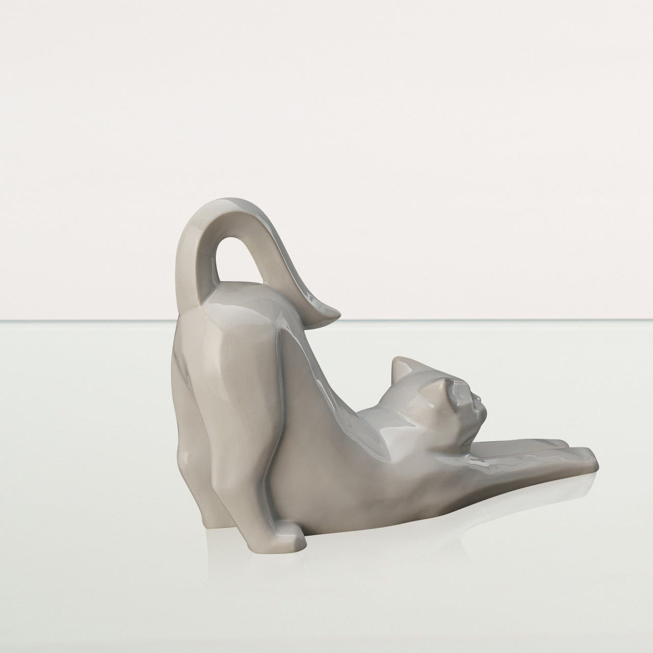 Cat Cremation Urn For Ashes "Grace" - White | Ceramic Pet Urn - Pulvis Art Urns