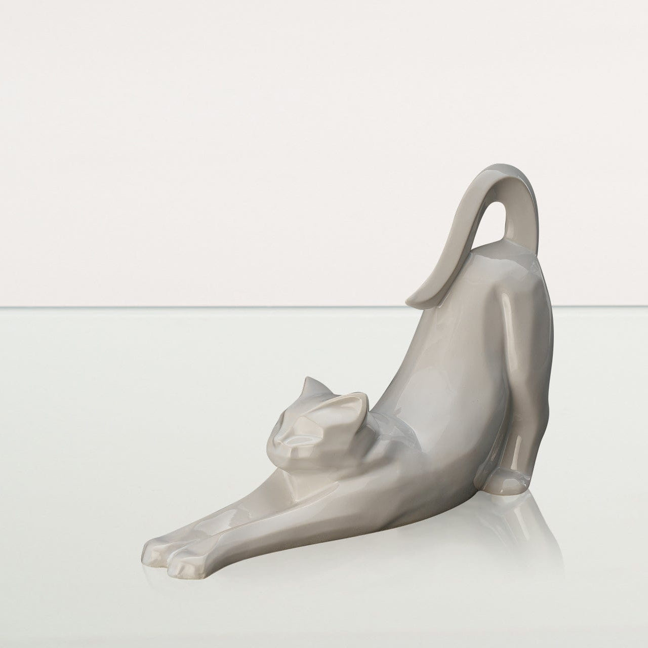 Cat Cremation Urn For Ashes "Grace" - White | Ceramic Pet Urn - Pulvis Art Urns