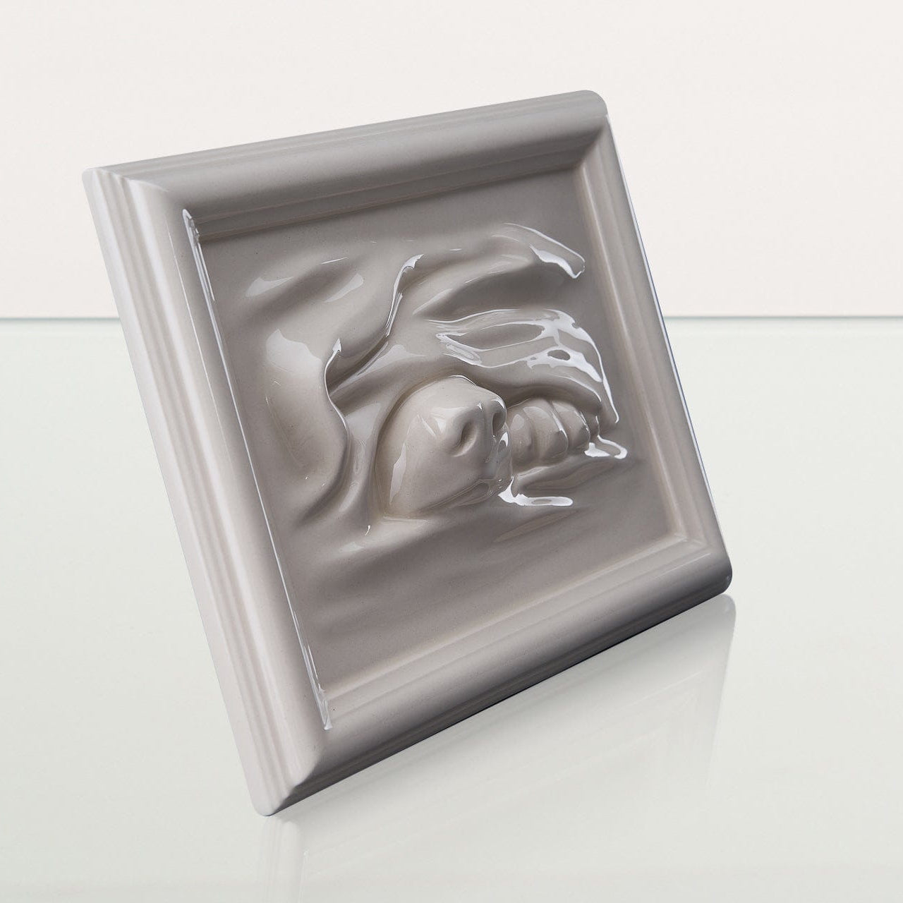 Dog Cremation Urn for Ashes - Off-white | Ceramic | Handmade Pet Urn - Pulvis Art Urns