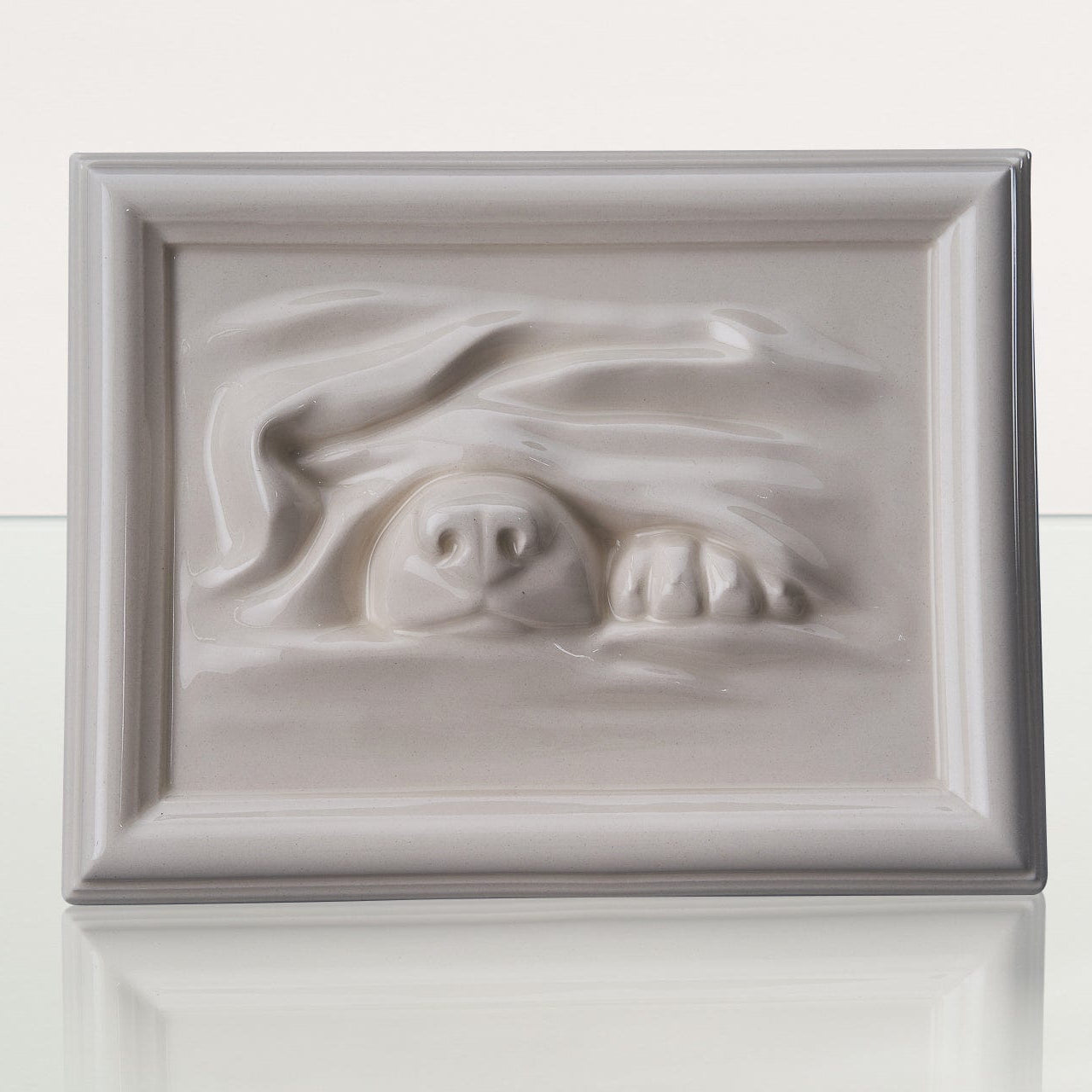 Dog Cremation Urn for Ashes - Off-white | Ceramic | Handmade Pet Urn - Pulvis Art Urns