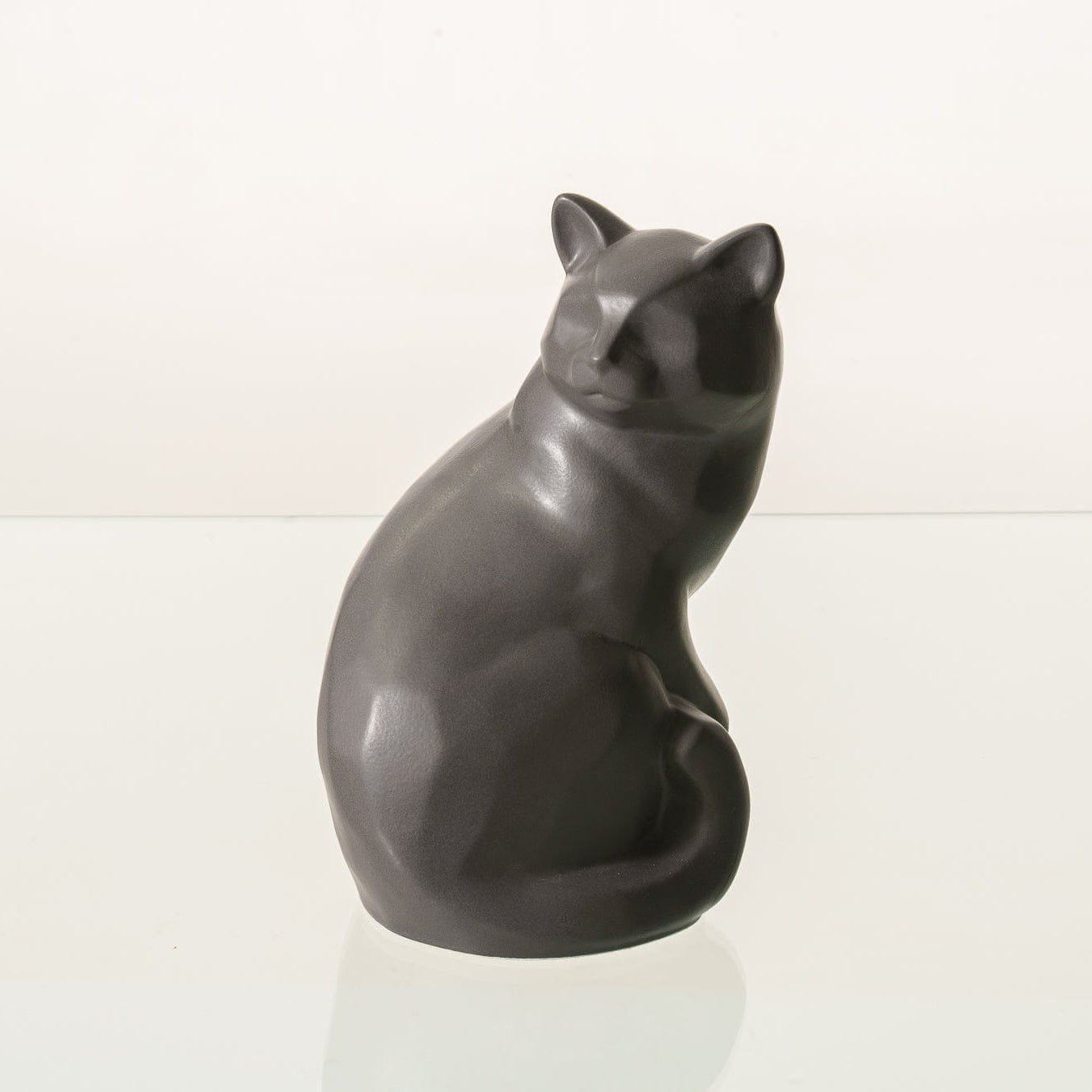Felix Cat Urn for Ashes - Gray Matte | Ceramic | Handmade Pet Urn - Pulvis Art Urns
