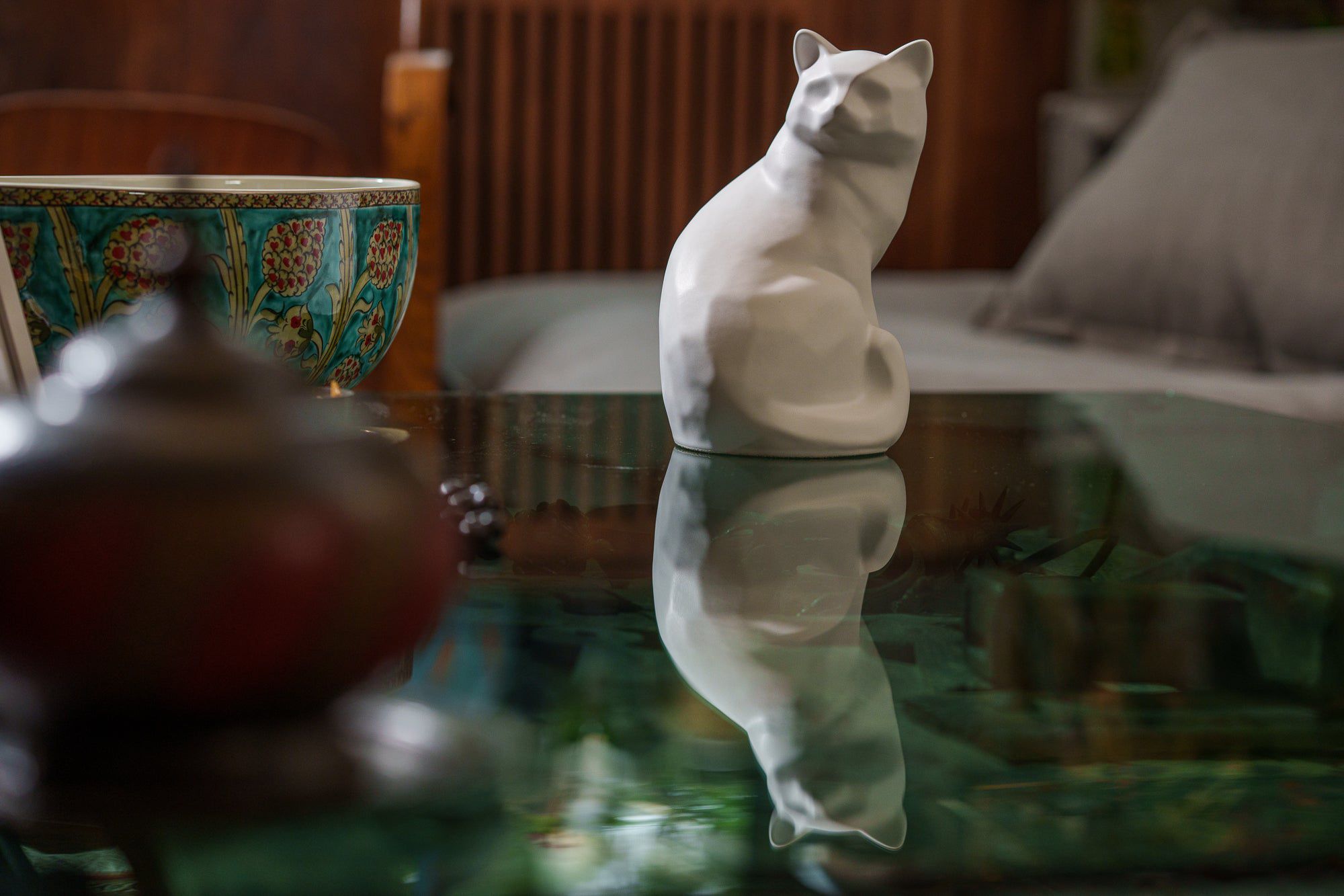 Felix Cat Urn for Ashes - White Matte | Ceramic | Handmade Pet Urn - Pulvis Art Urns