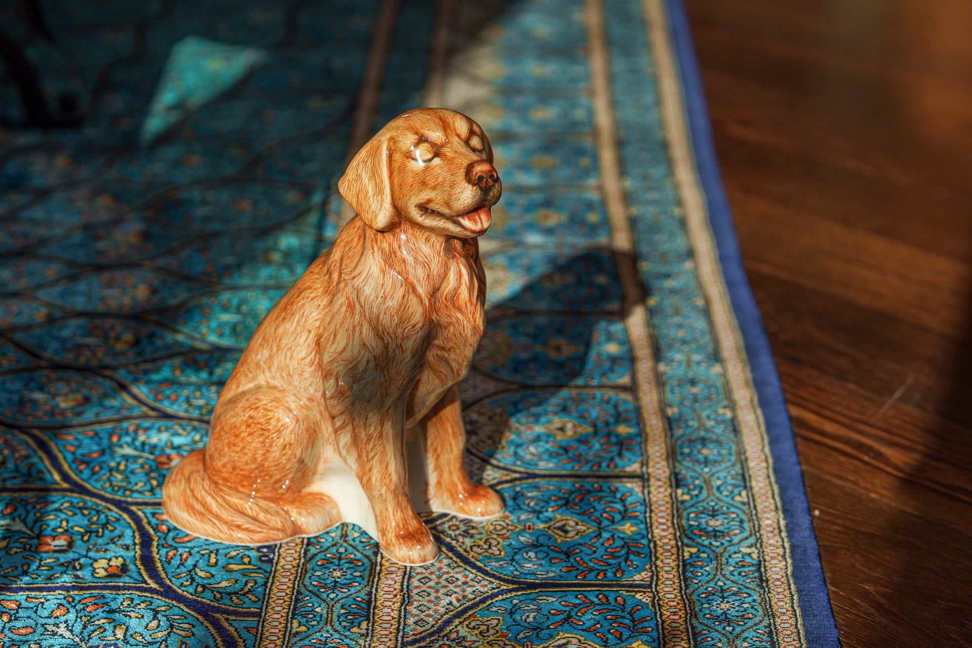 Golden Retriever Pet Urn - Hand Decorated | Ceramic Urn - Pulvis Art Urns