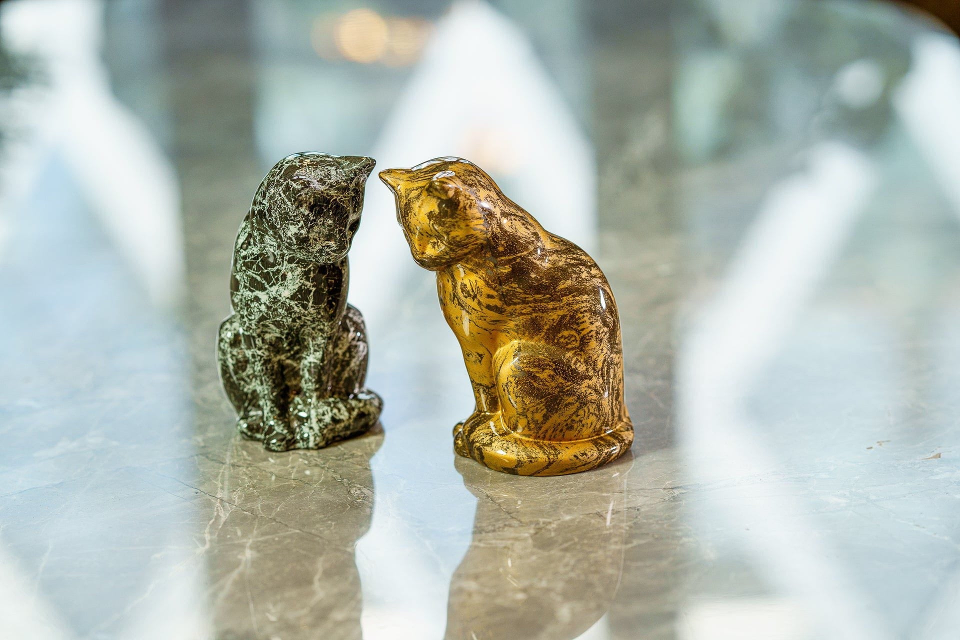 HydroGraphics Mini Pet Urn "Neko - Cosmos" - Ceramic | Hydro Dipping - Pulvis Art Urns