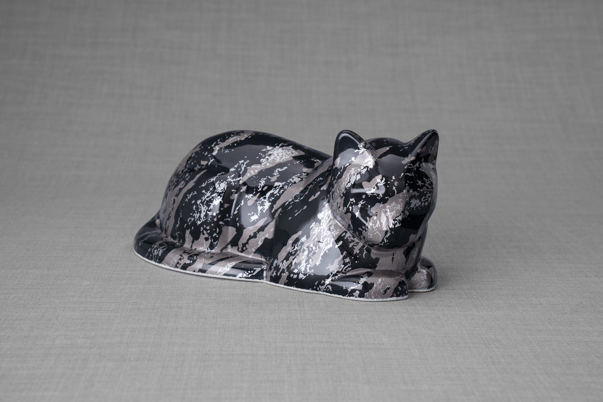 HydroGraphics Pet Urn For Cat | Mixed Gray | Ceramic - Pulvis Art Urns
