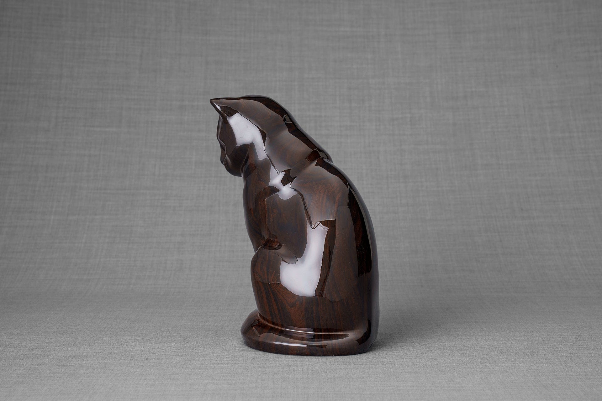 HydroGraphics Pet Urn "Neko - Mahagony" - Ceramic | Hydro Dipping - Pulvis Art Urns