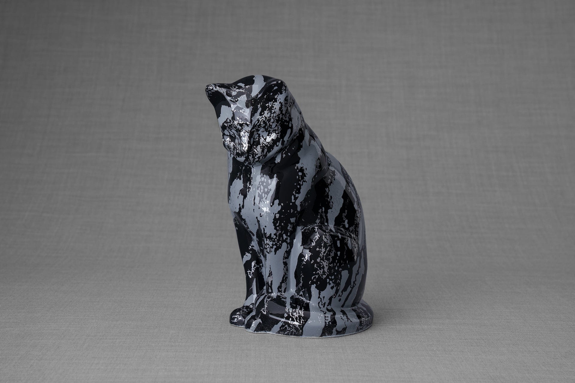 HydroGraphics Pet Urn "Neko" | Mixed Blue | Ceramic - Pulvis Art Urns