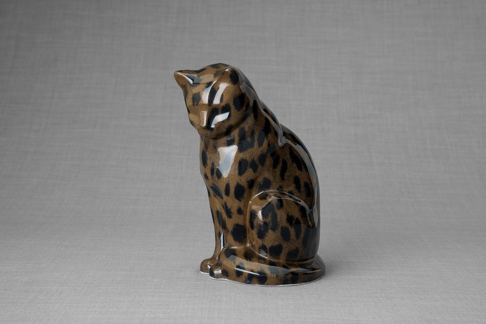 HydroGraphics Pet Urn "Neko" | Spotted Dark | Ceramic | Hydro Dipping - Pulvis Art Urns