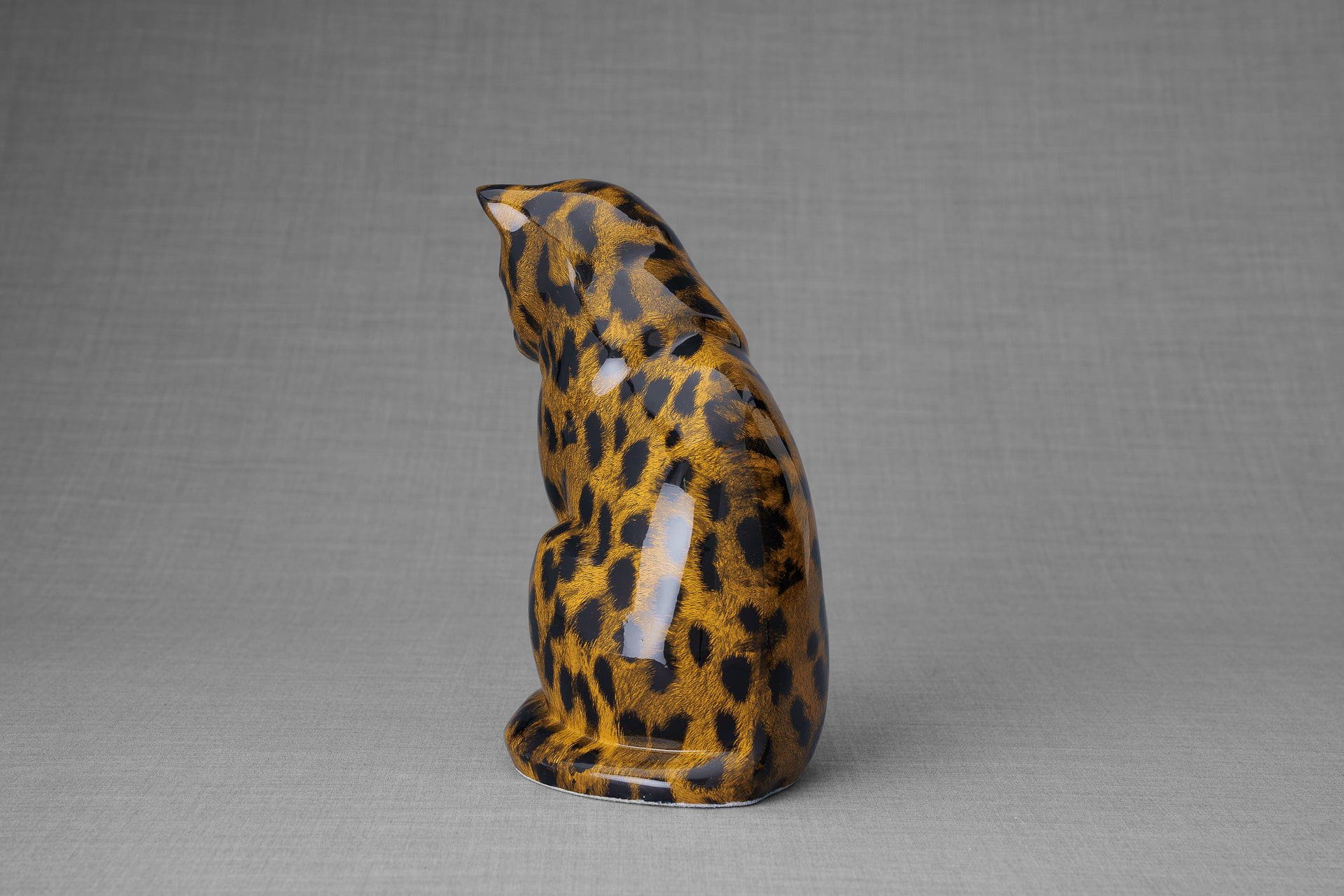 HydroGraphics Pet Urn "Neko" | Spotted Light | Ceramic | Hydro Dipping - Pulvis Art Urns