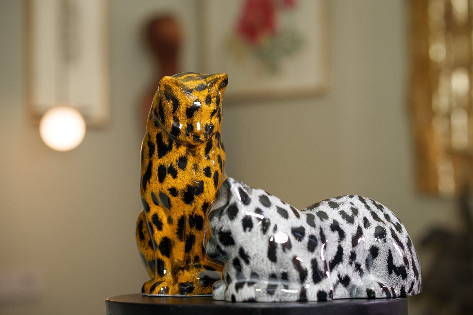 HydroGraphics Pet Urn "Neko" | Spotted Light | Ceramic | Hydro Dipping - Pulvis Art Urns