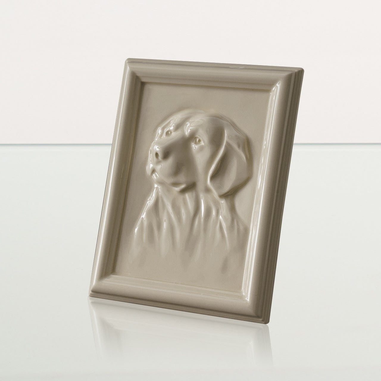 Labrador Pet Urn for Ashes - Off-white | Ceramic | Handmade Pet Urn - Pulvis Art Urns