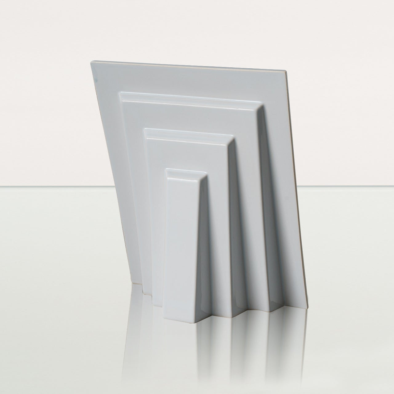 Labrador Pet Urn for Ashes - White | Ceramic | Handmade Pet Urn - Pulvis Art Urns