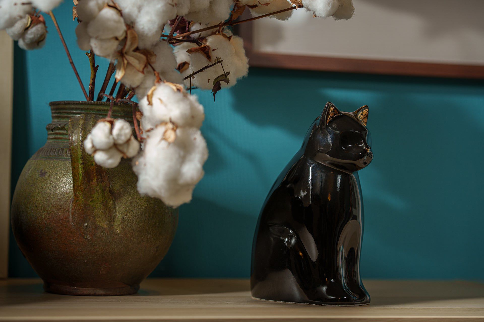 "Meow" Pet Urn for Cat - Black | Ceramic | Handmade - Pulvis Art Urns