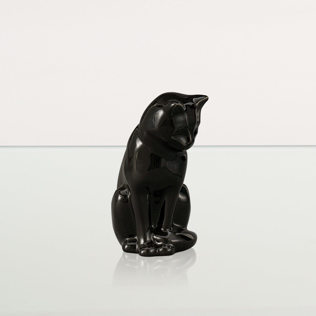 Mini Pet Urn for Ashes Neko - Lamp Black | Handmade | Ceramic Cat Urn - Pulvis Art Urns