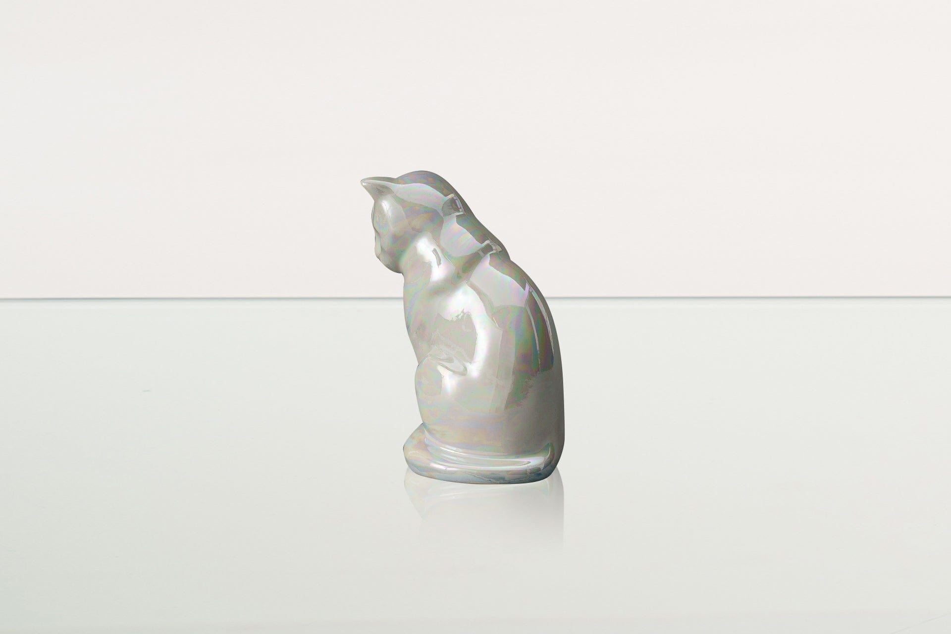 Mini Pet Urn for Ashes Neko - Pearly White | Handmade | Ceramic Cat Urn - Pulvis Art Urns