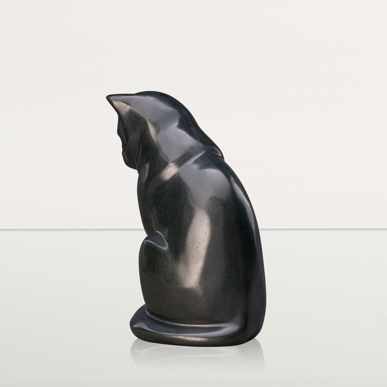 Neko Pet Urn for Ashes - Dark Matte | Ceramic | Handmade Cat Urn - Pulvis Art Urns