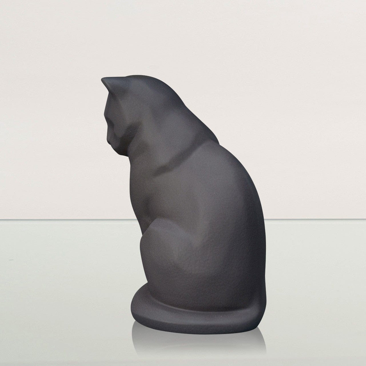 Neko Pet Urn for Ashes - Gray Matte | Ceramic | Handmade Cat Urn - Pulvis Art Urns