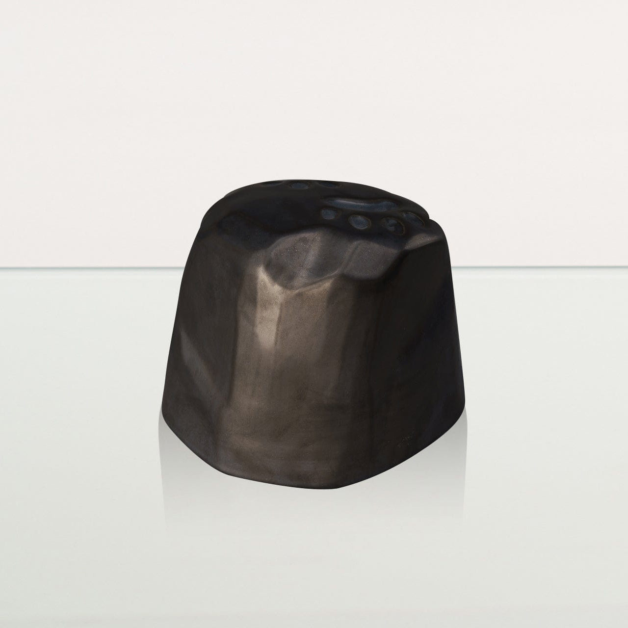 Paw Print Urn For Pet Ashes - Dark Matte | Ceramic Pet Urn - Pulvis Art Urns