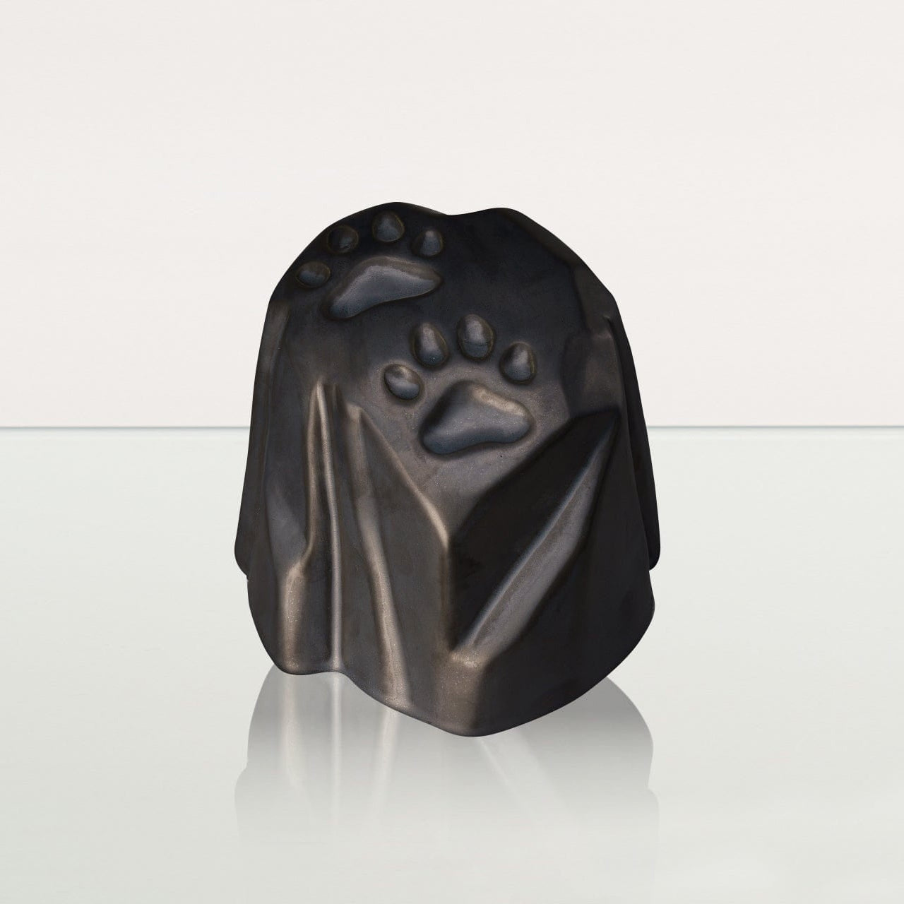 Paw Print Urn For Pet Ashes - Dark Matte | Ceramic Pet Urn - Pulvis Art Urns