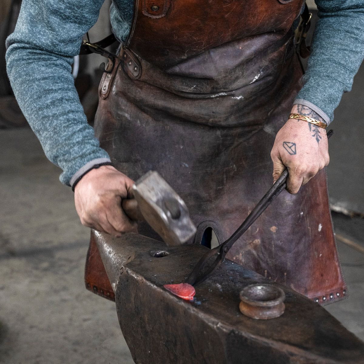 Forged Iron Calla Flower - Handwrought | Memorial Accessory - Pulvis Art Urns