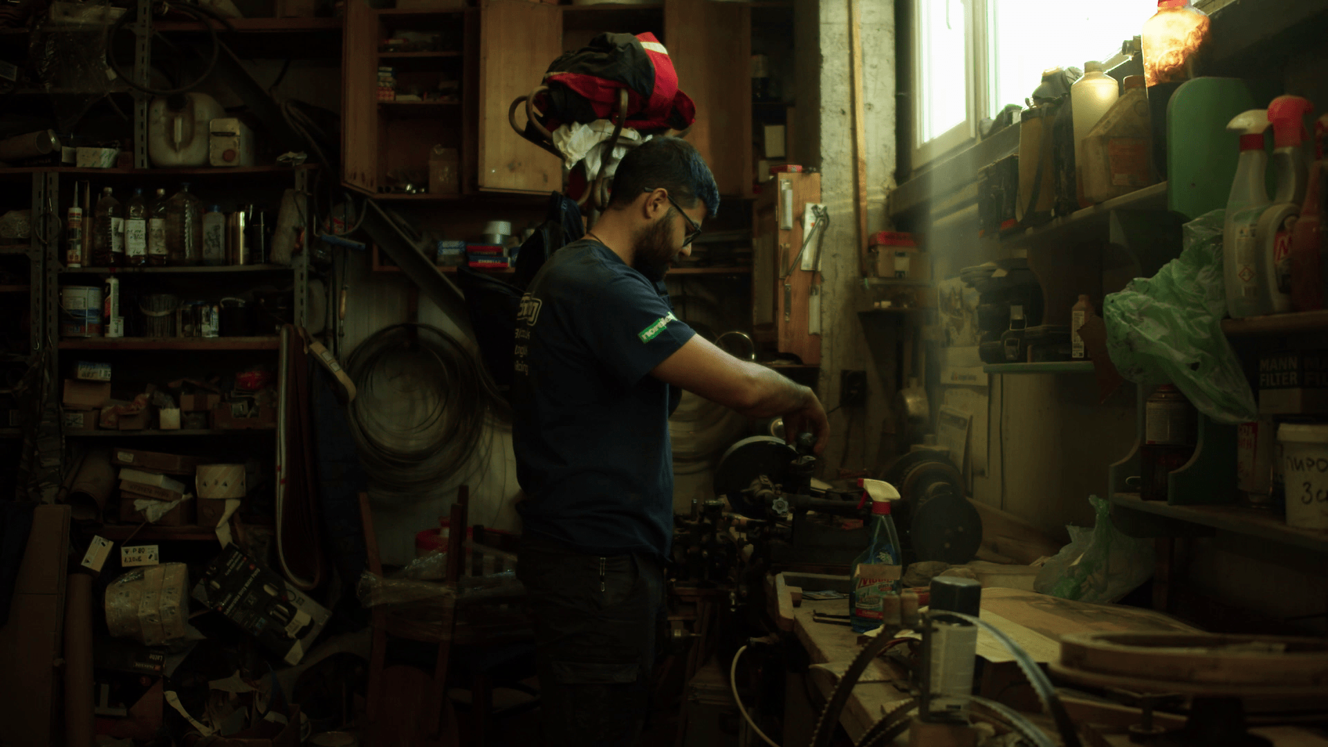 Wooden Urns by Pulvis Art Urns