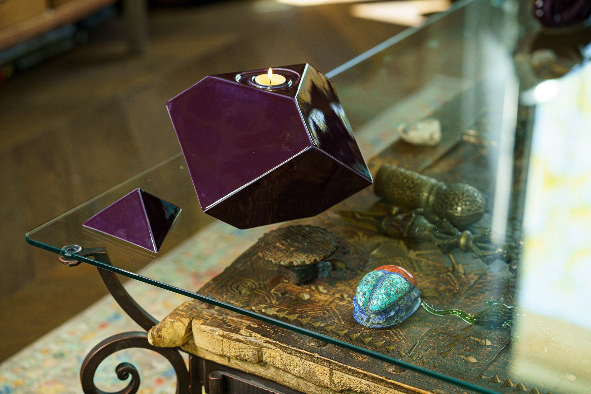 Abstract Cremation Urn for Ashes - Large | Violet | Ceramic - Pulvis Art Urns